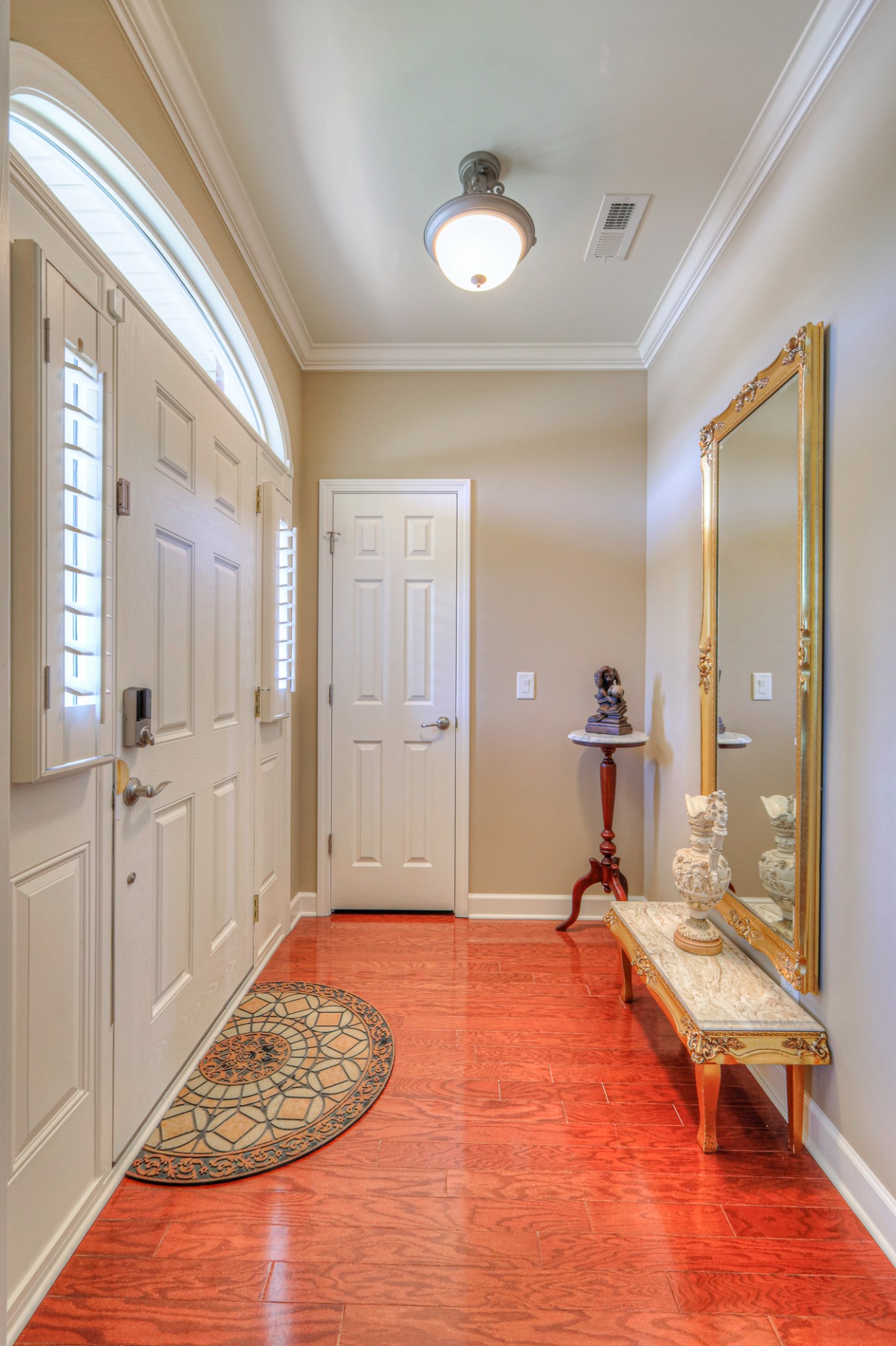 9008 Sunrise Cir