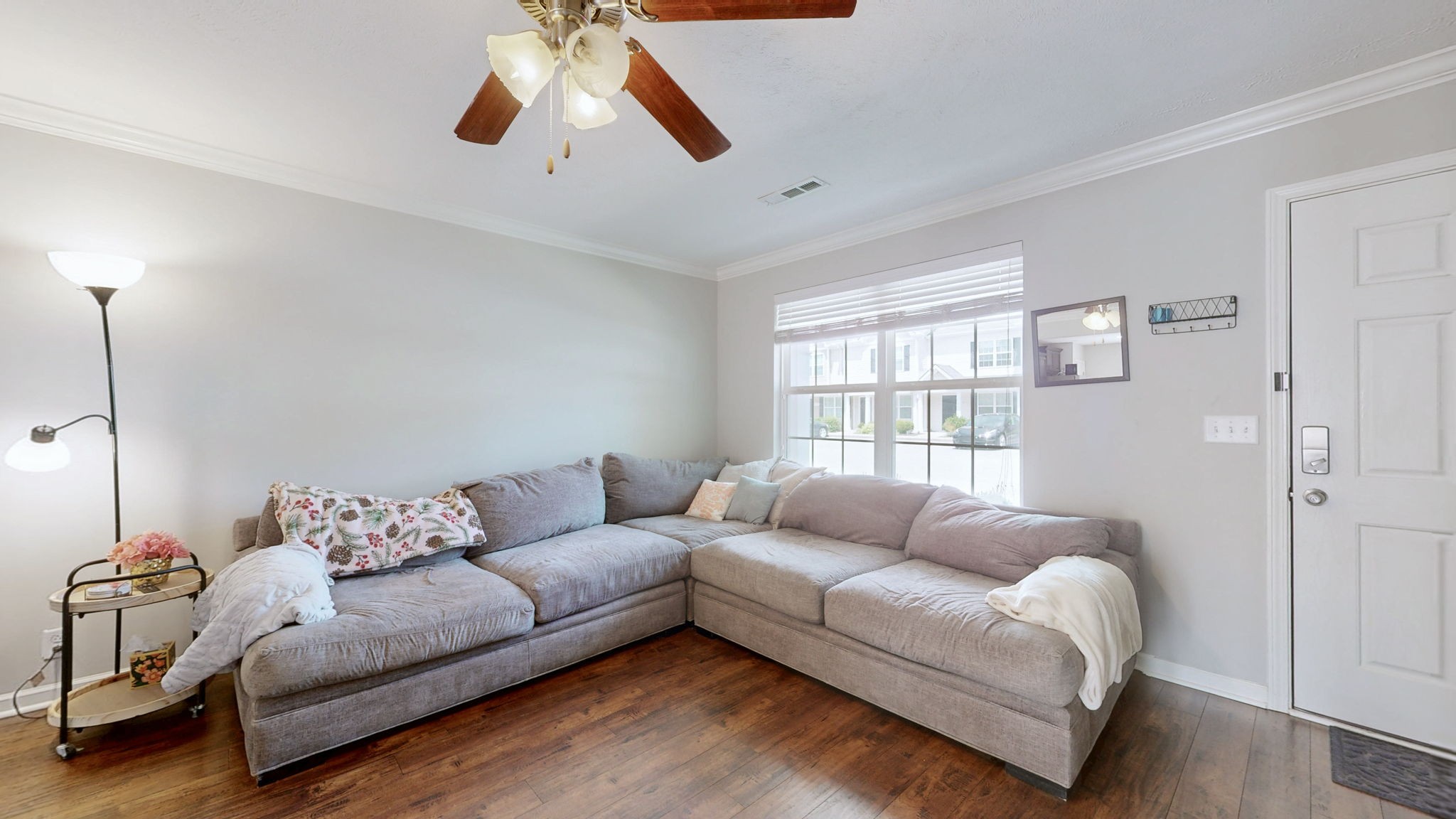 1437 Orange Ct