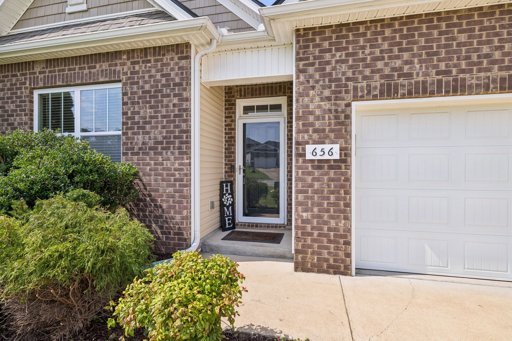 656 Prominence Rd