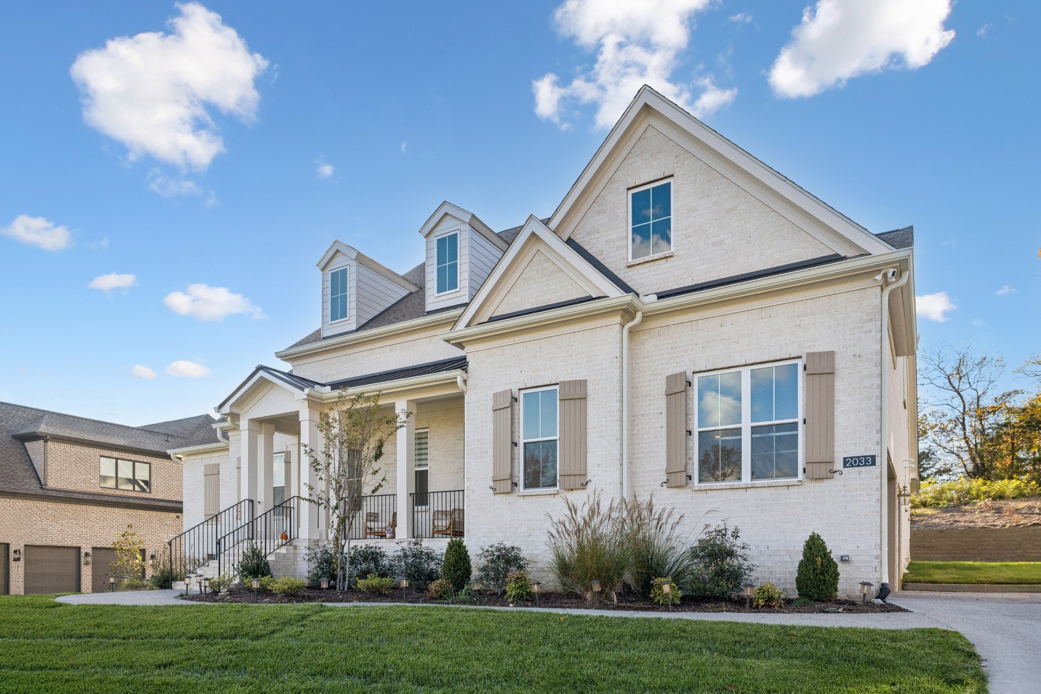 2033 Vail Trace