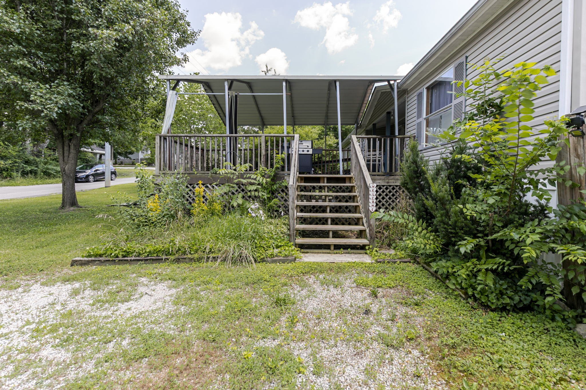 2555 Nunley St