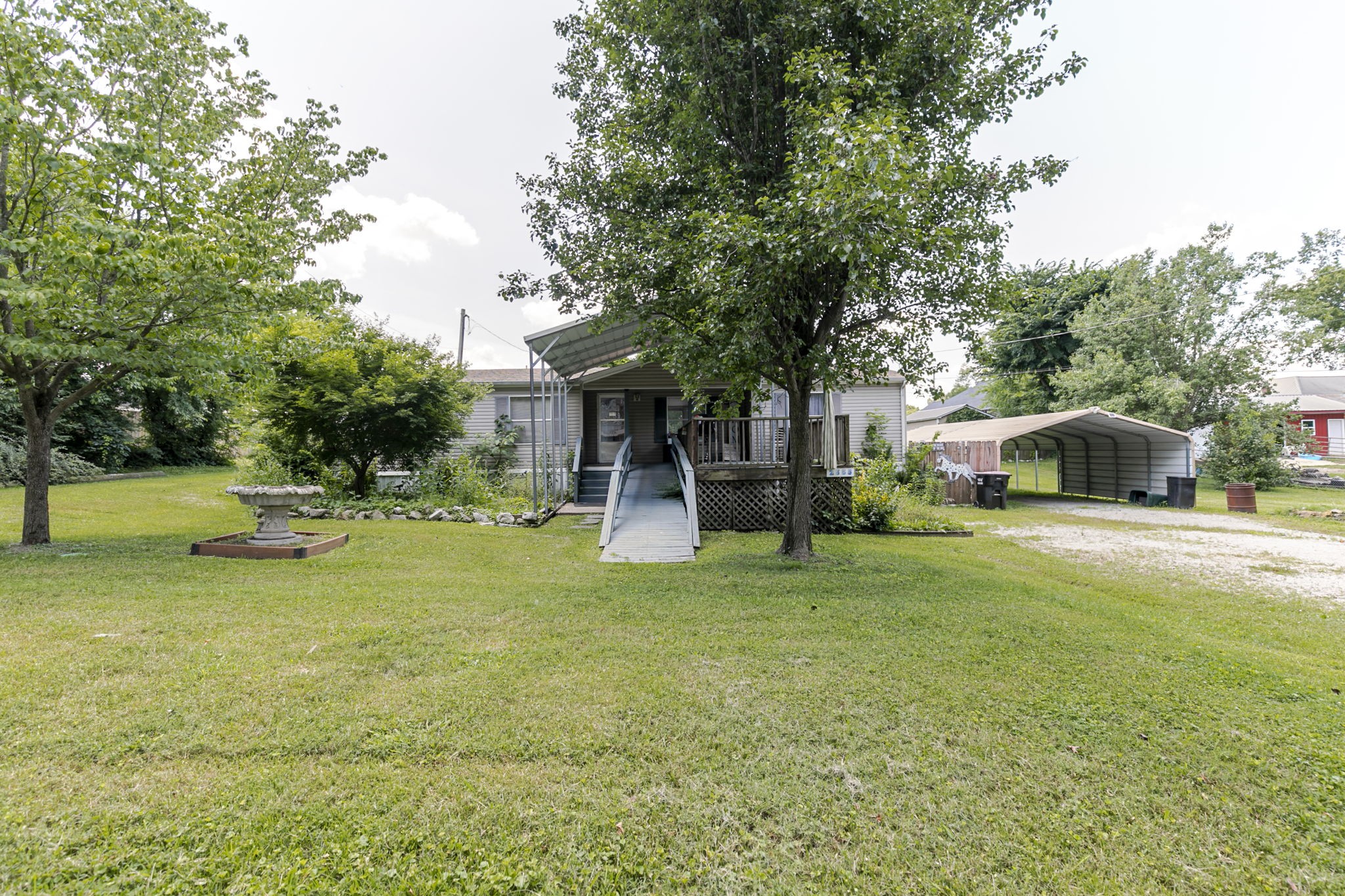2555 Nunley St