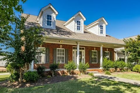 1033 Dunrobin Dr Franklin TN 37067