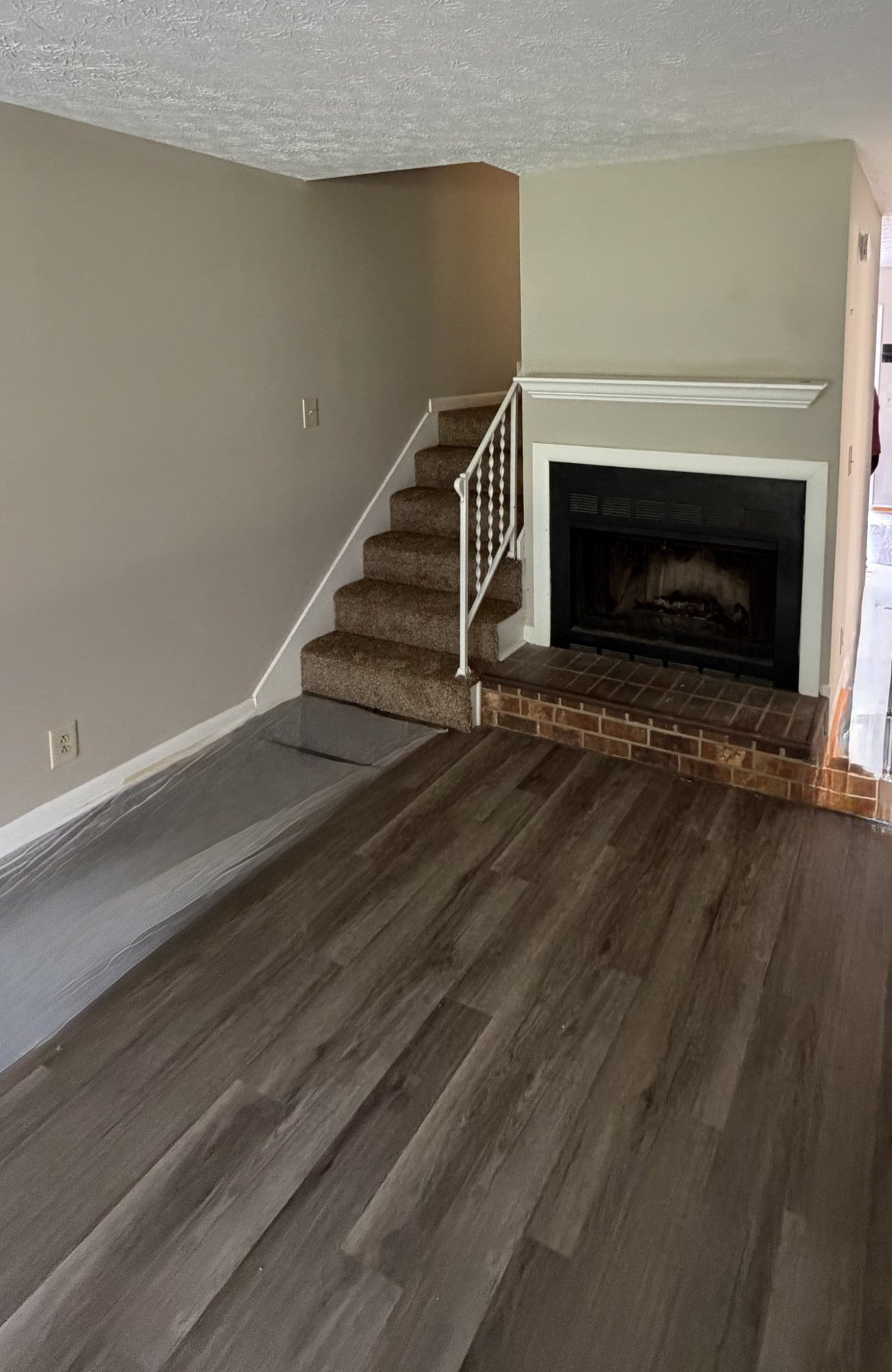 405 Alexander Dr A