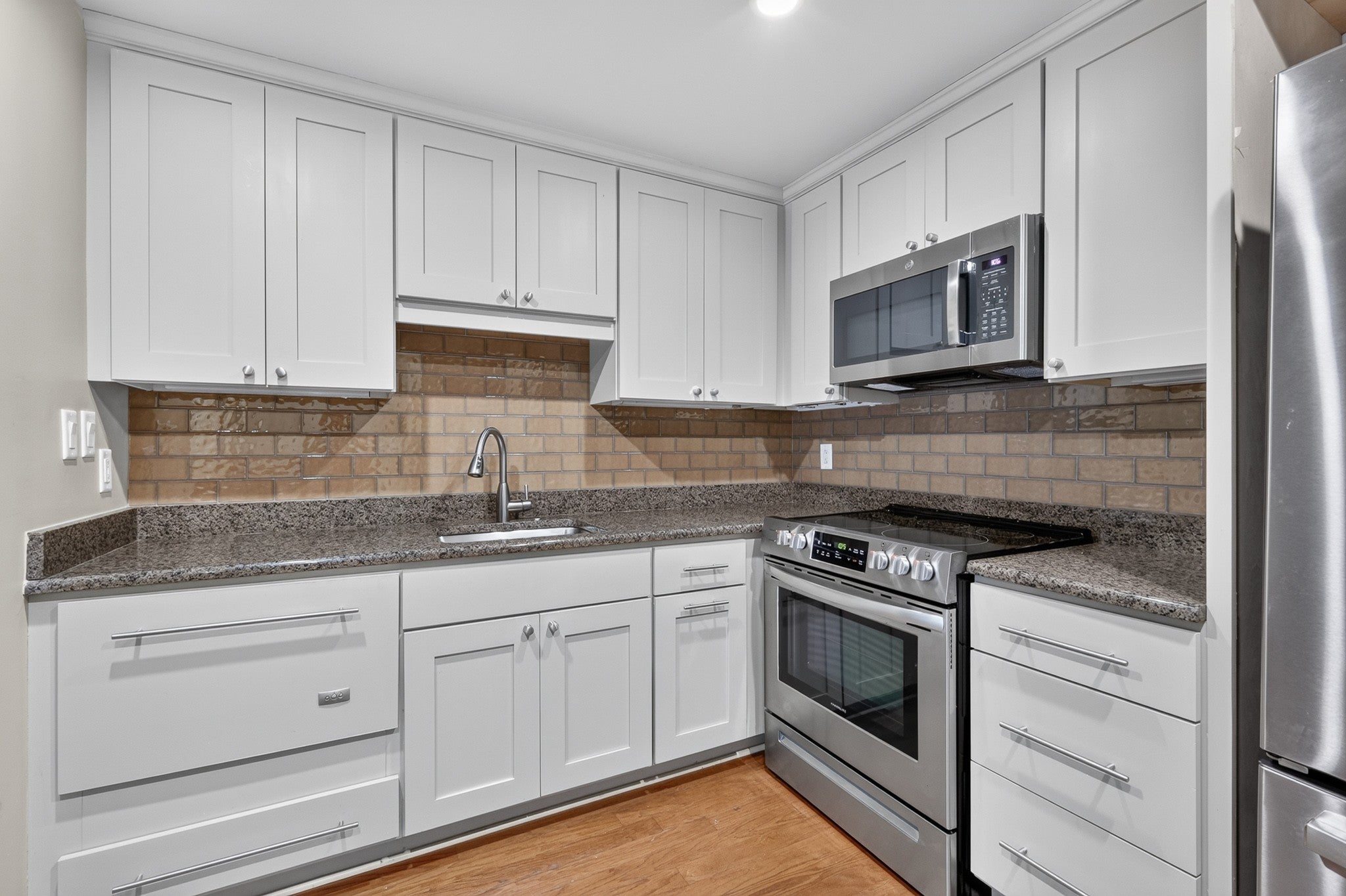 4215 Harding Pike 412
