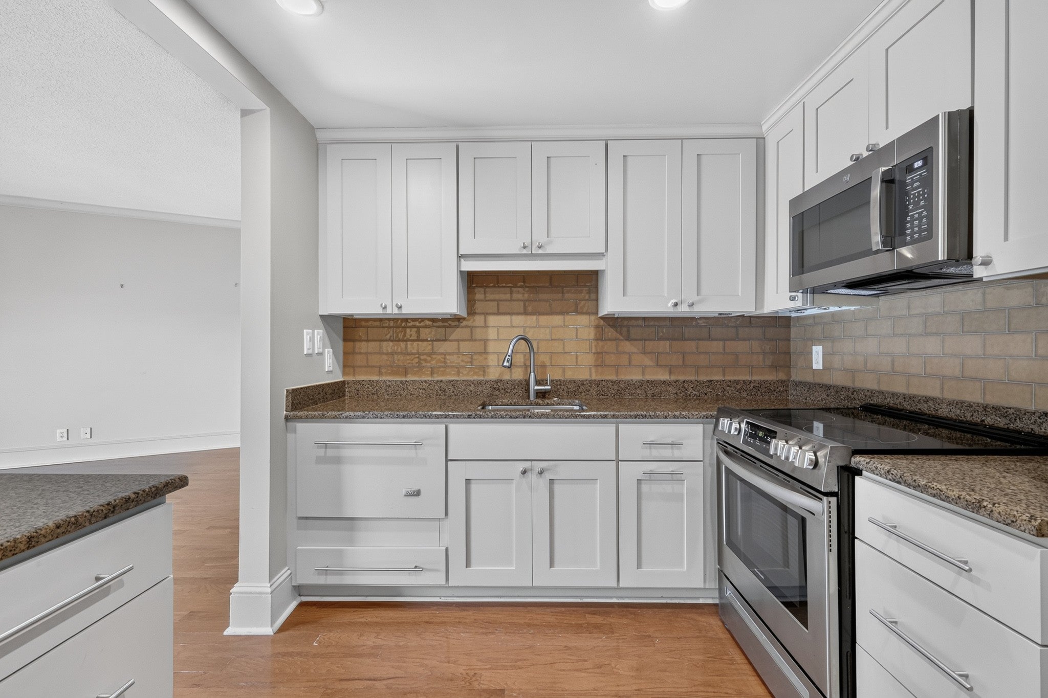 4215 Harding Pike 412
