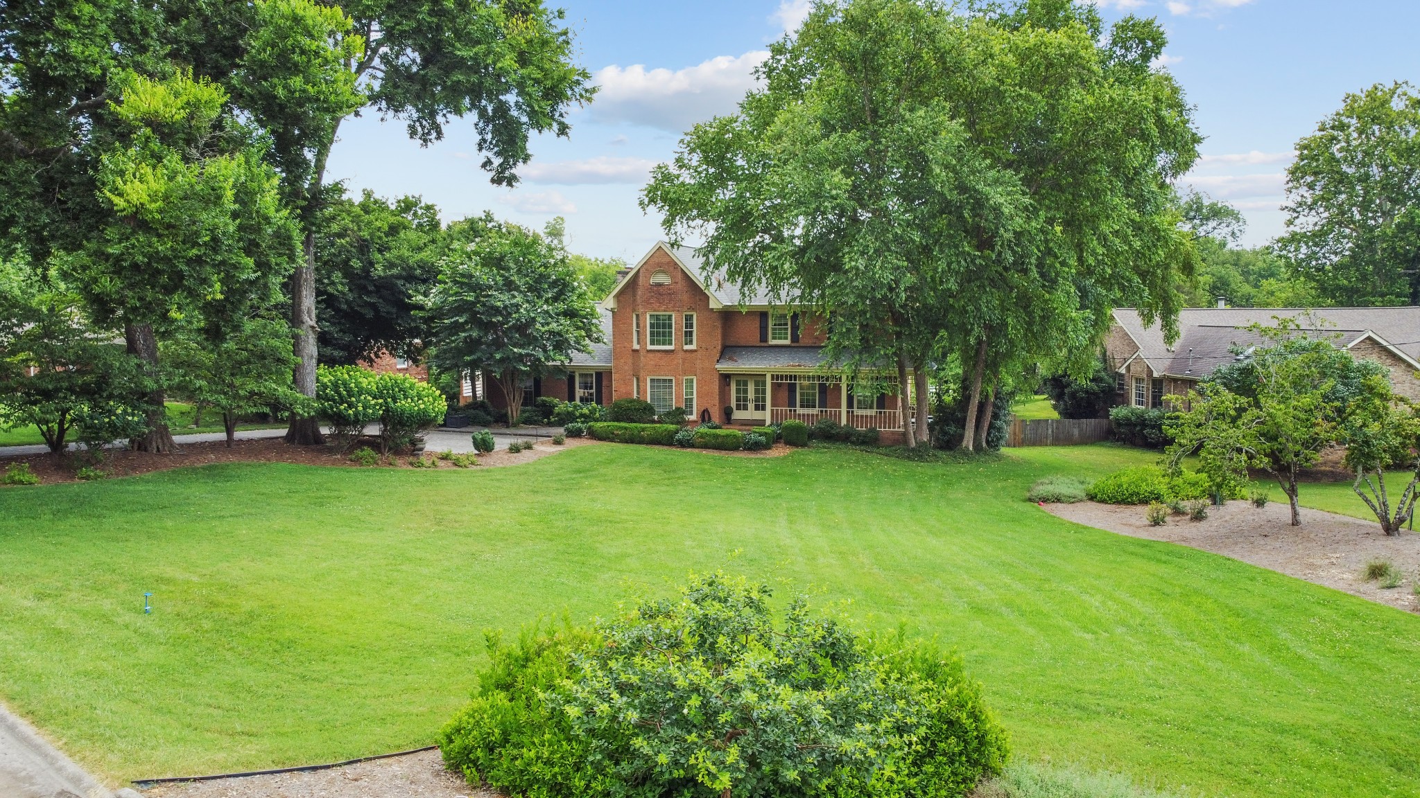 1561 Oxford Ct
