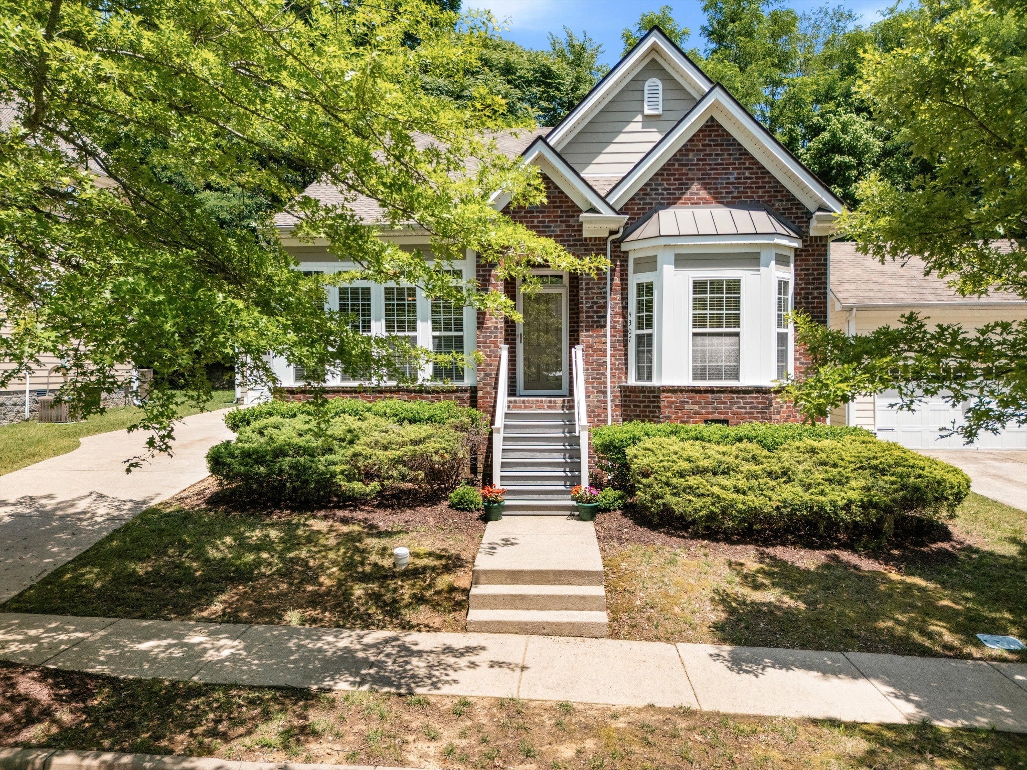 3-bed home for sale in Nashville, TN 37211, 4307 Barnes Cove Dr 4307 Barnes Cove Dr, Nashville TN 37211 3-bed home, photo 1 of 60