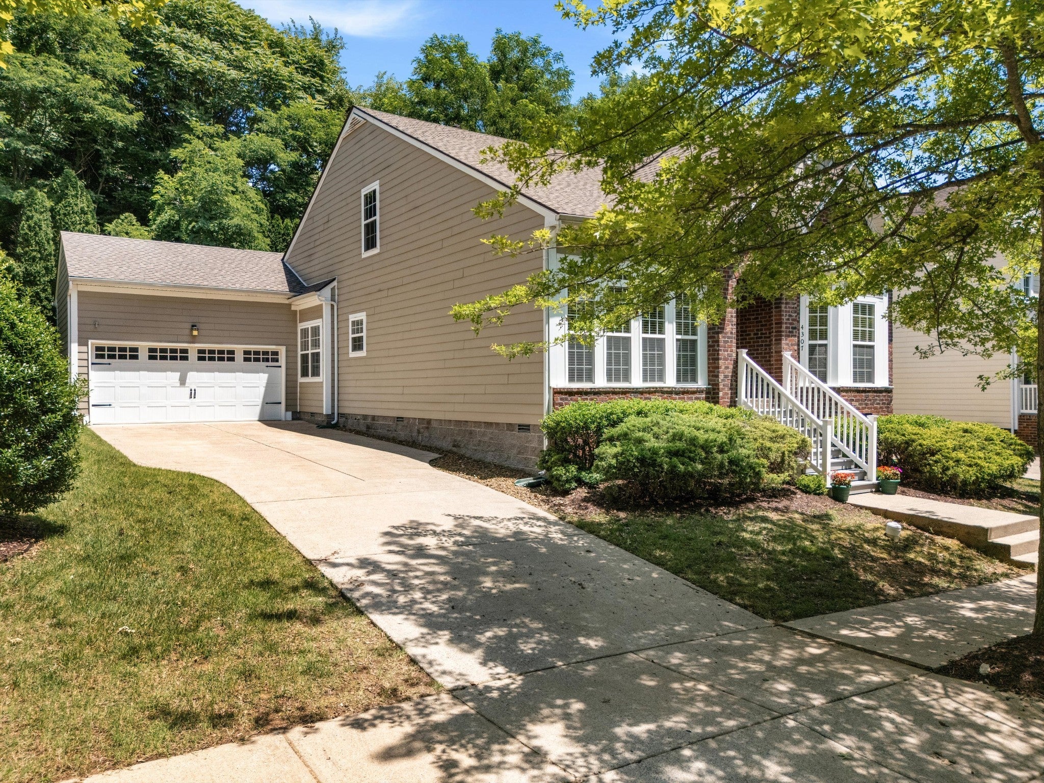 3-bed home for sale in Nashville, TN 37211, 4307 Barnes Cove Dr 4307 Barnes Cove Dr, Nashville TN 37211 3-bed home, photo 4 of 60