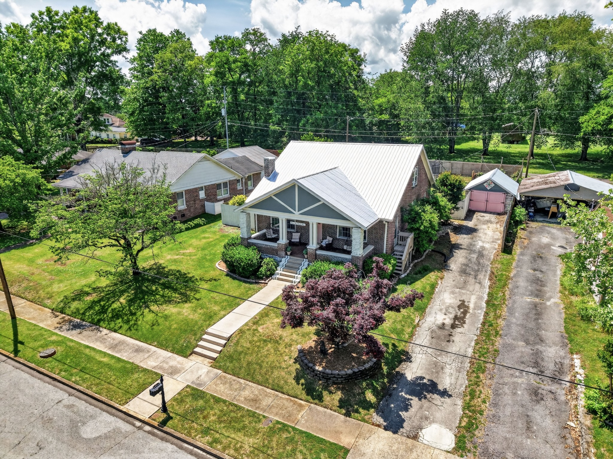 404 4th Ave