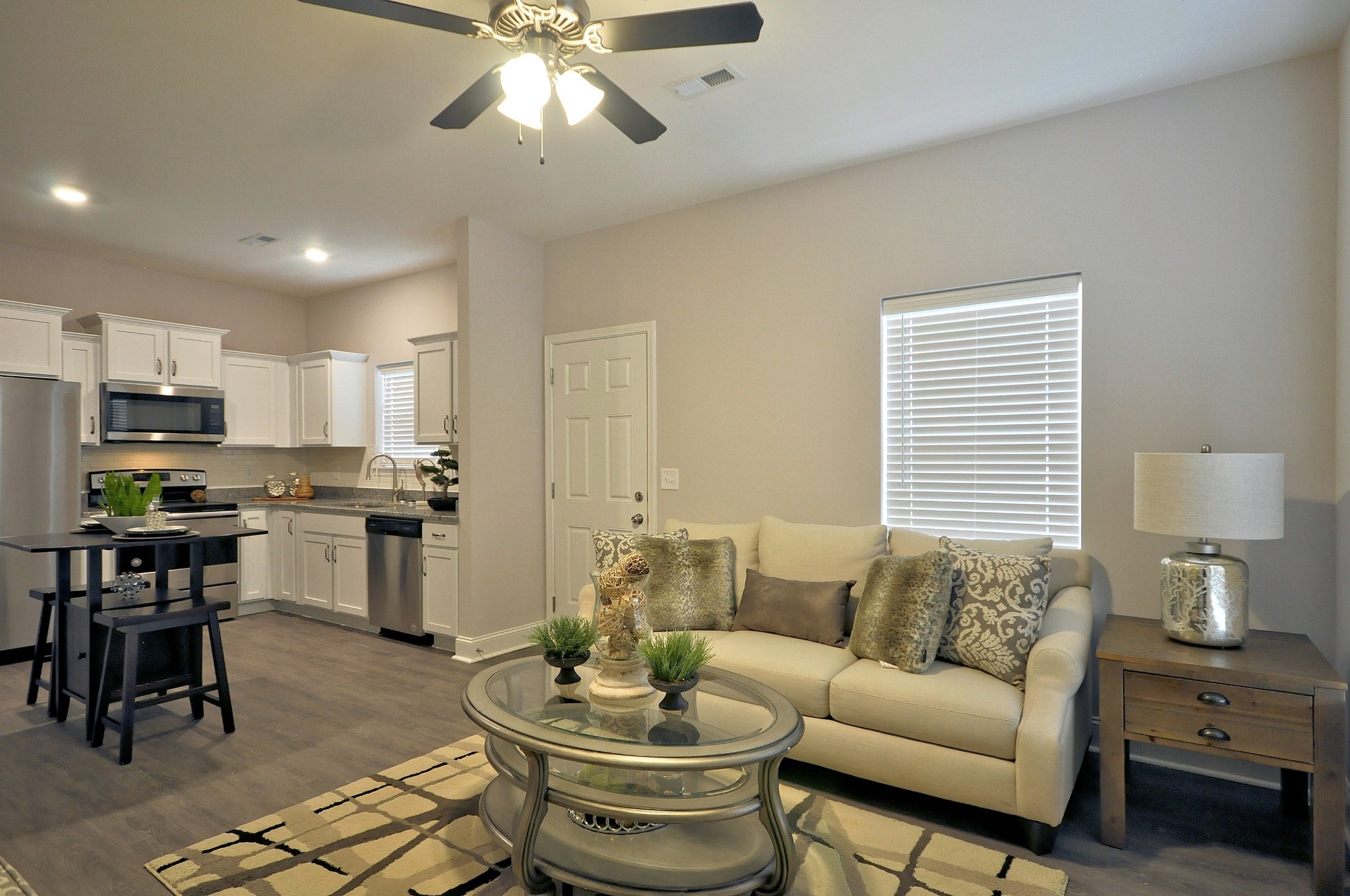 194 BAINBRIDGE DRIVE A