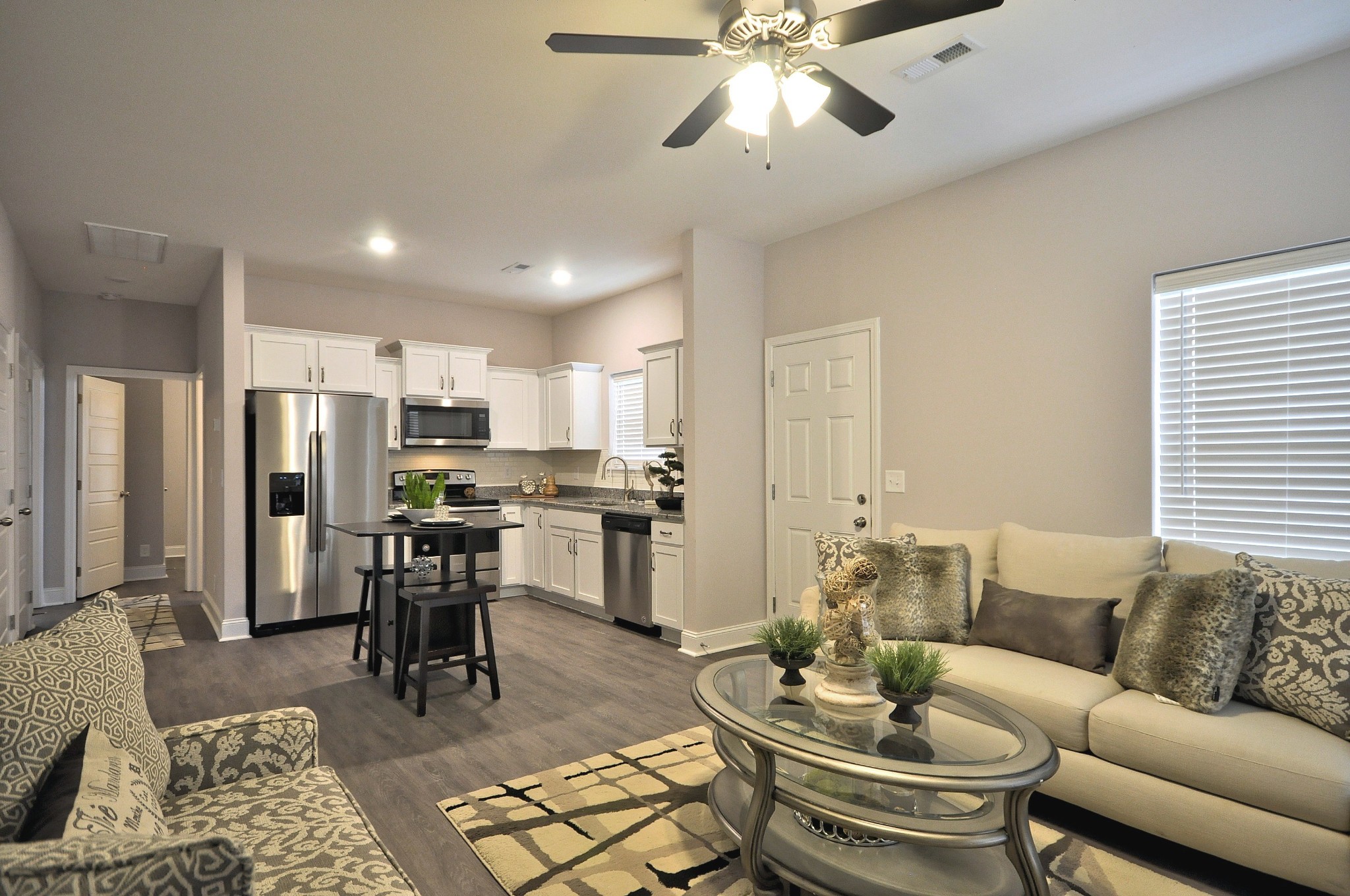 194 BAINBRIDGE DRIVE A