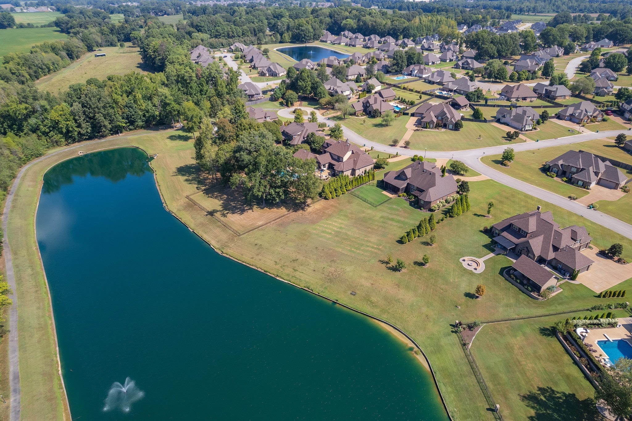 57 Lake Pointe Dr