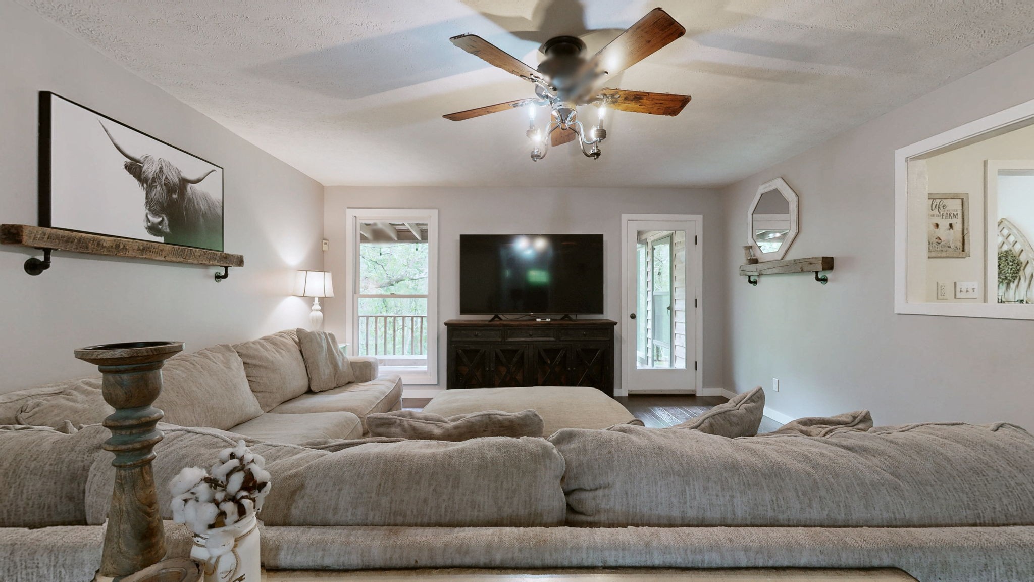 9695 Hartsville Pike