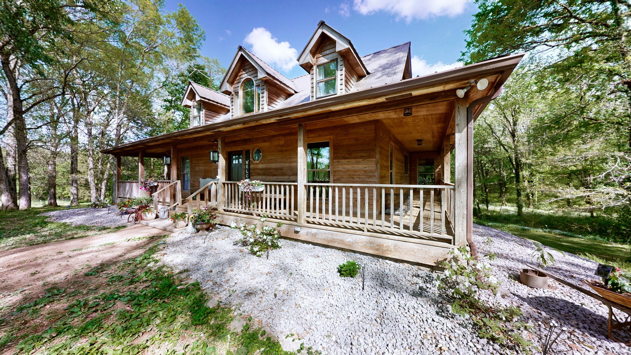 9695 Hartsville Pike