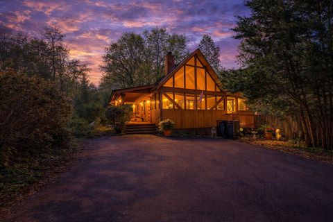 1634 Ridgecrest Dr Sevierville TN 37876