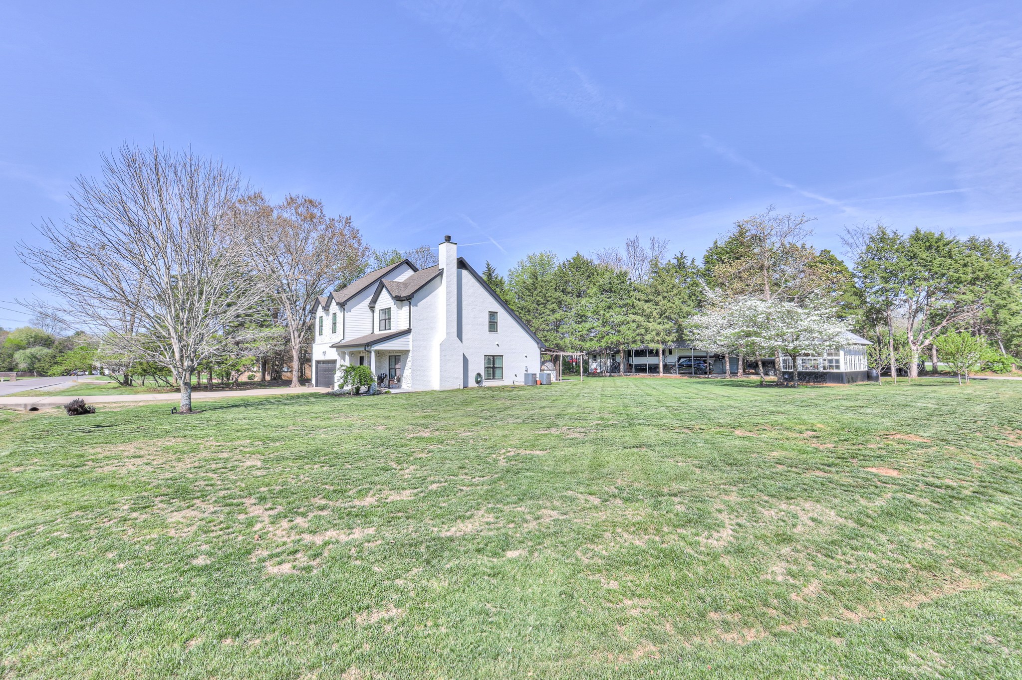 831 W Sagefield Dr