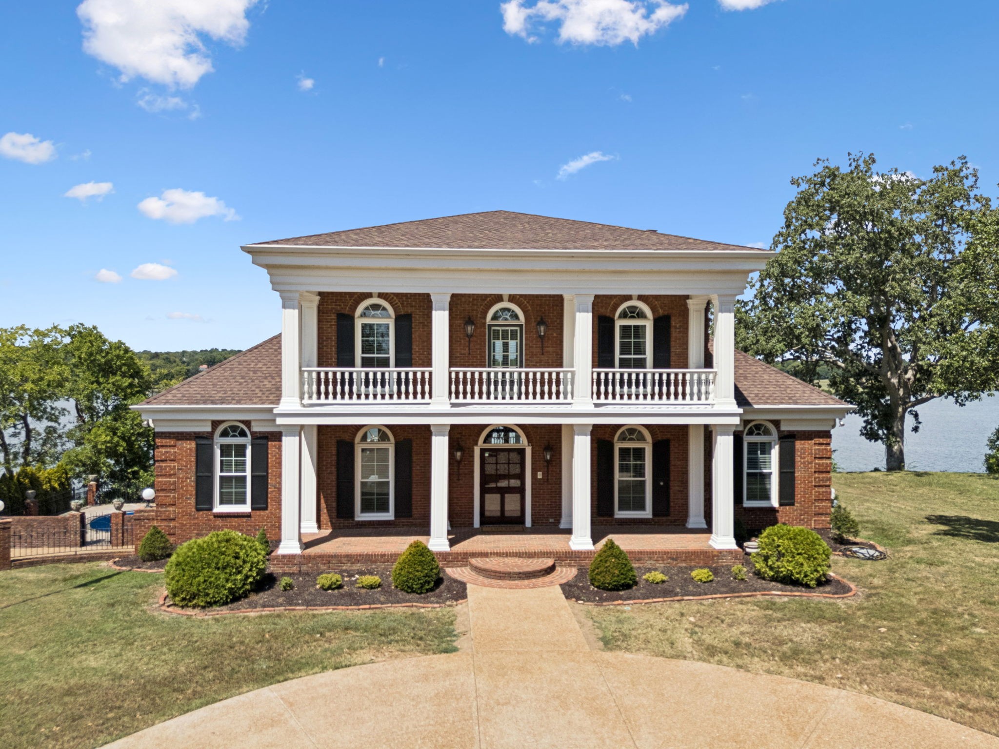 103 Cherry Branch Ln