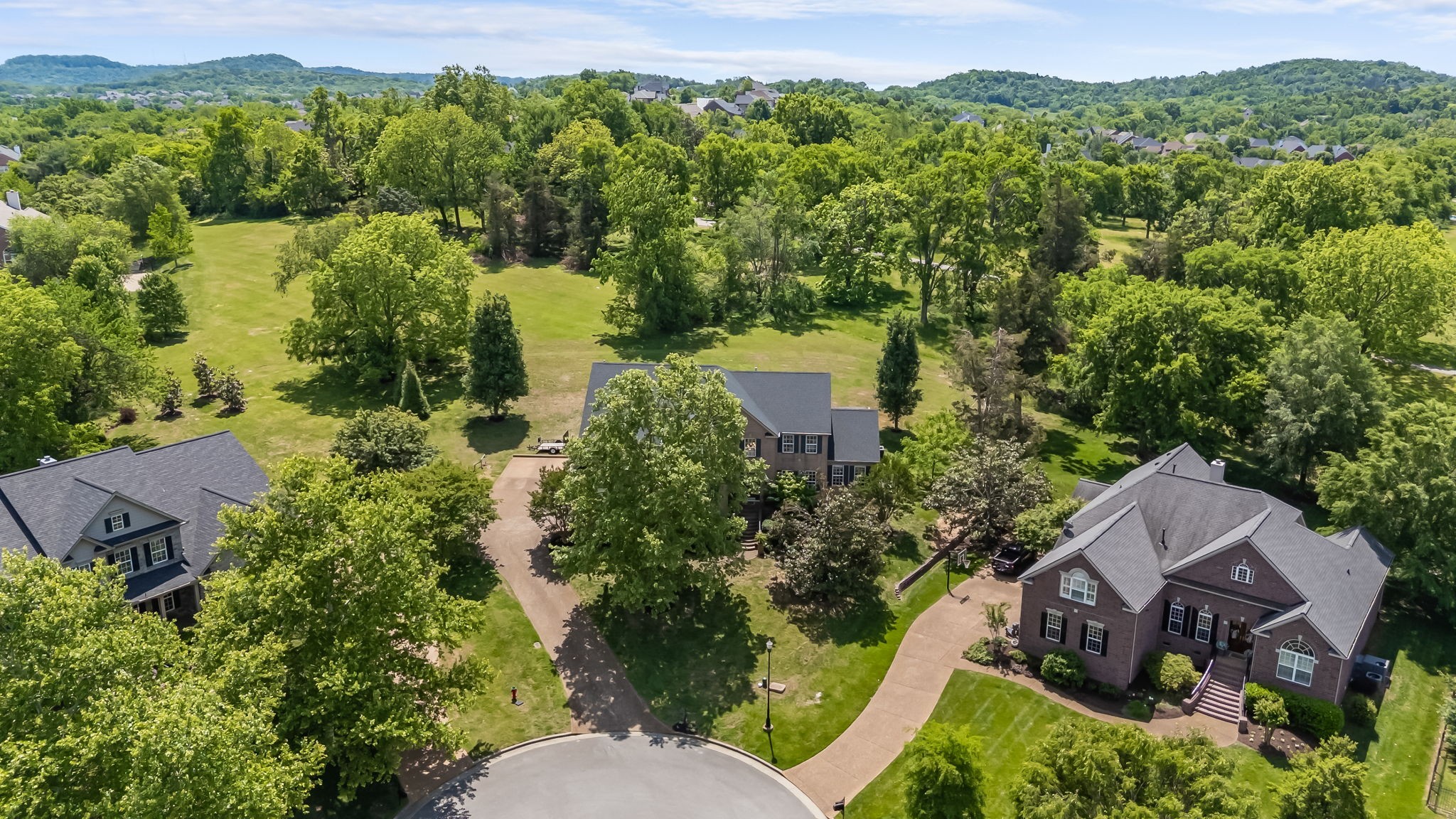 9015 Grey Pointe Ct