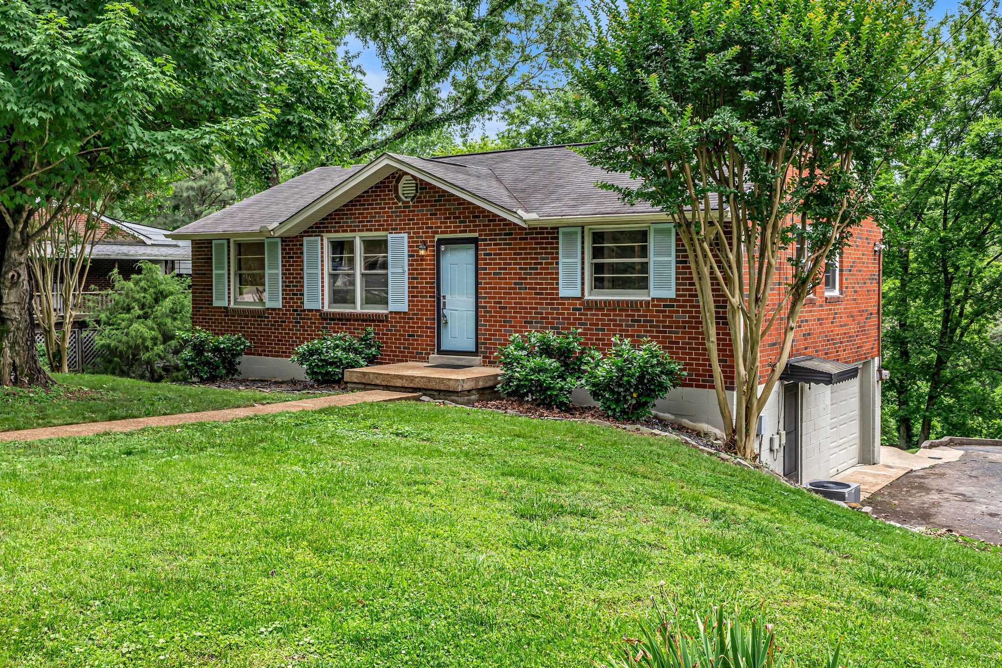 553 Brewer Dr