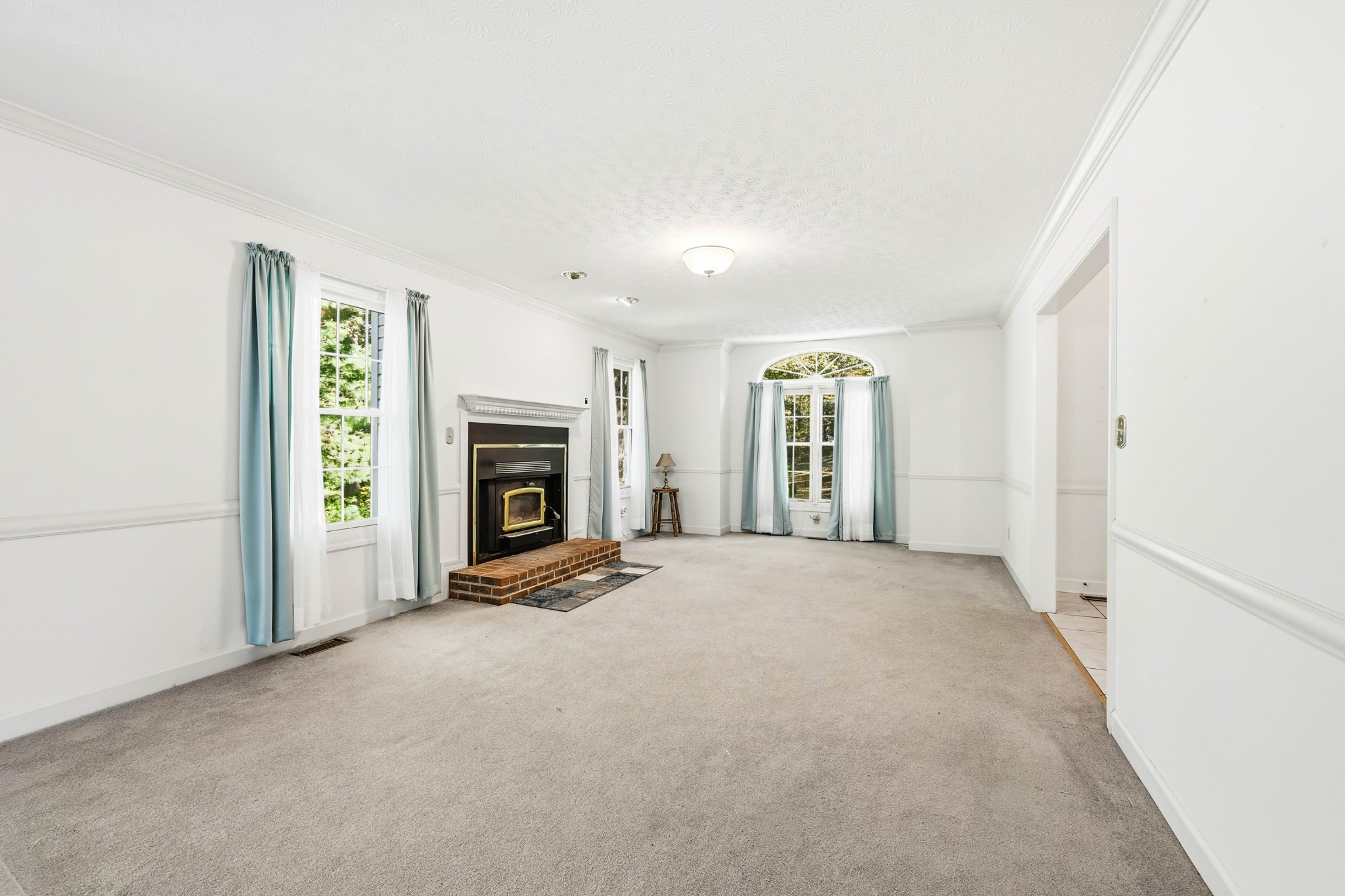 187 Oak Crest Dr