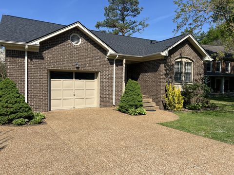 215 Devrow Ct Franklin TN 37064