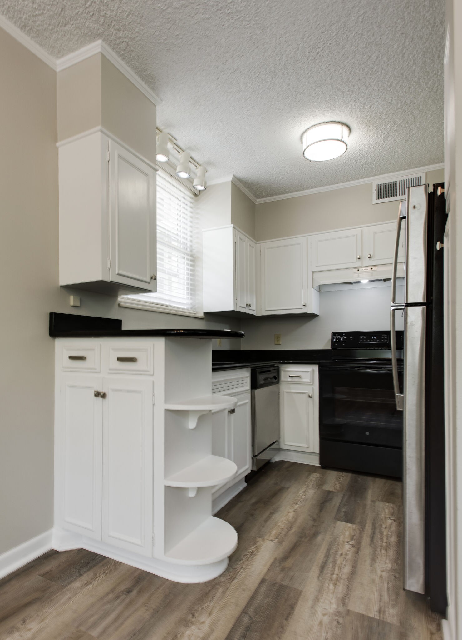 3314 West End Ave 405, Nashville TN 37203 1-bed condo, photo 9 of 26
