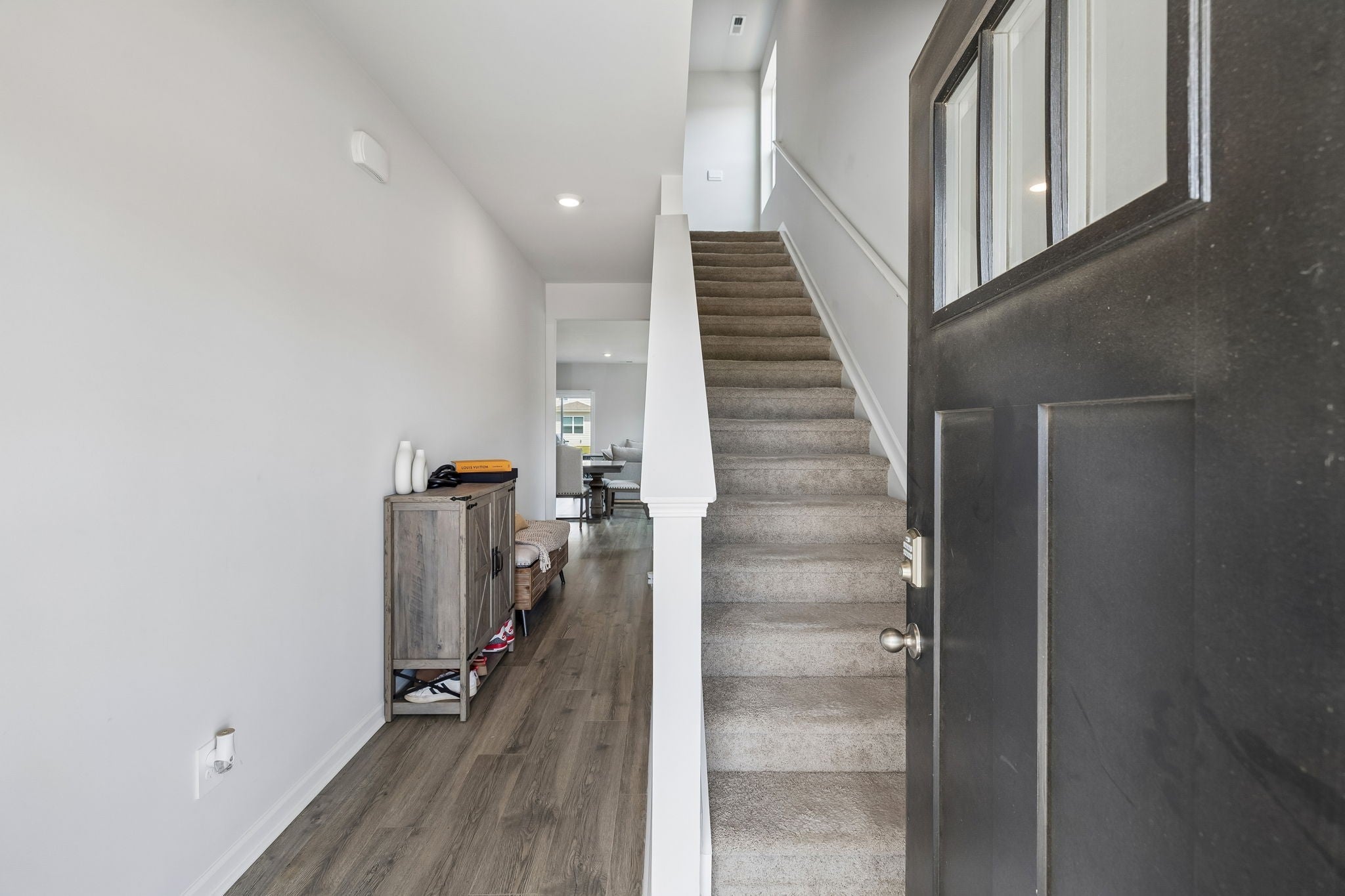 4922 Barnburgh Ln