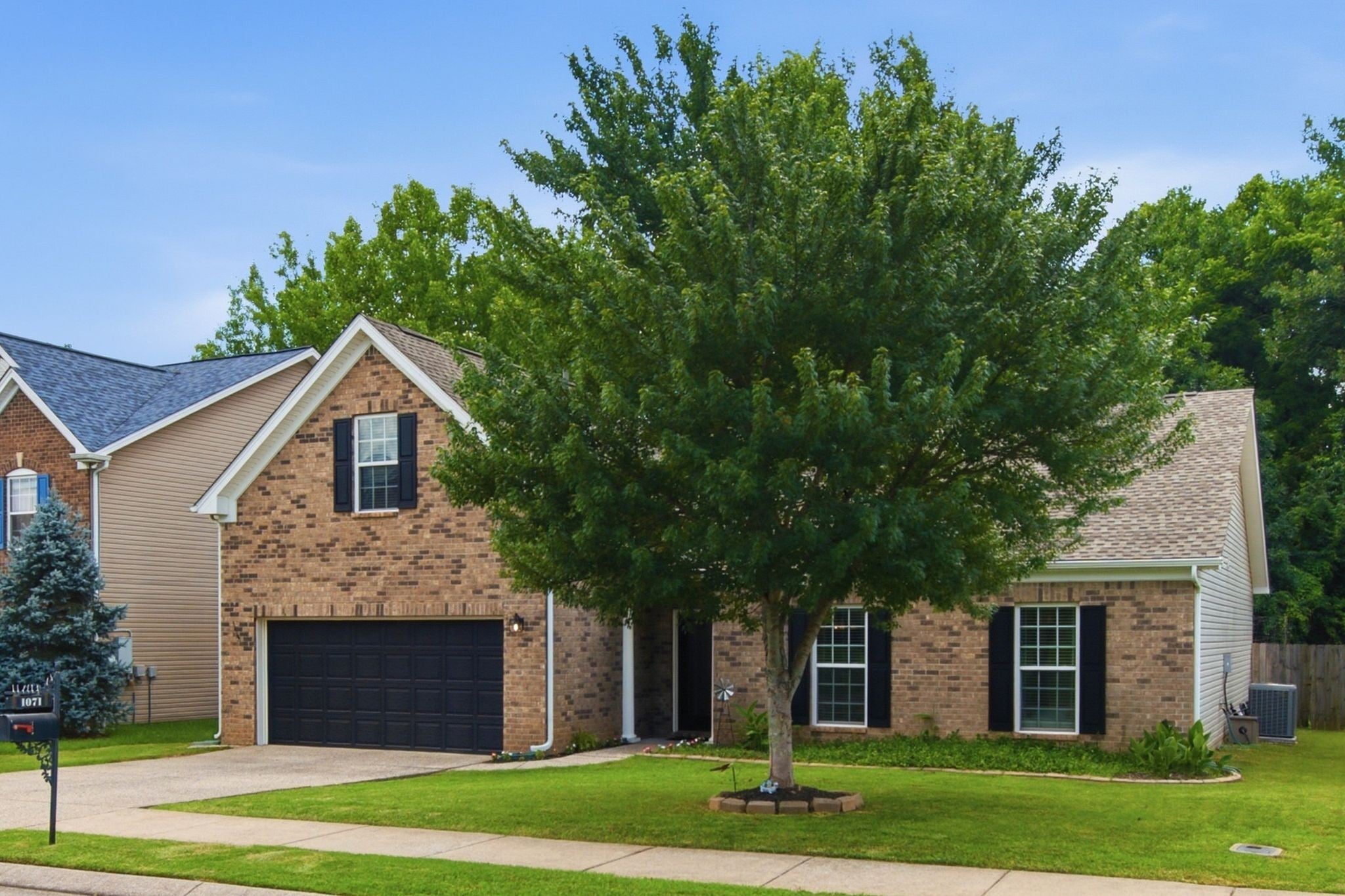 1071 Countess Ln