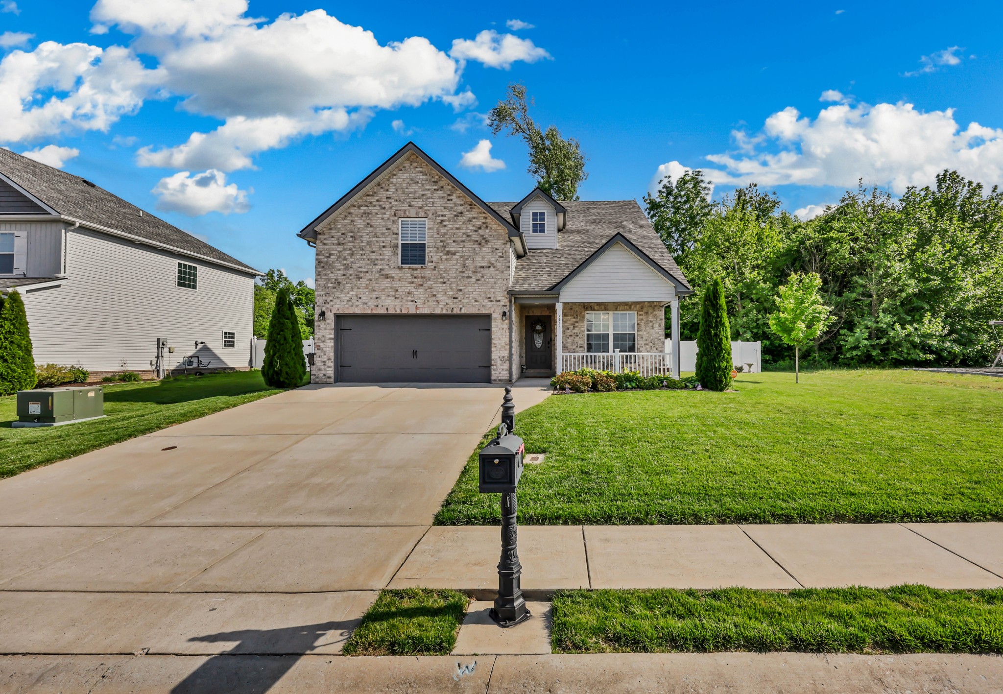 883 Terraceside Cir