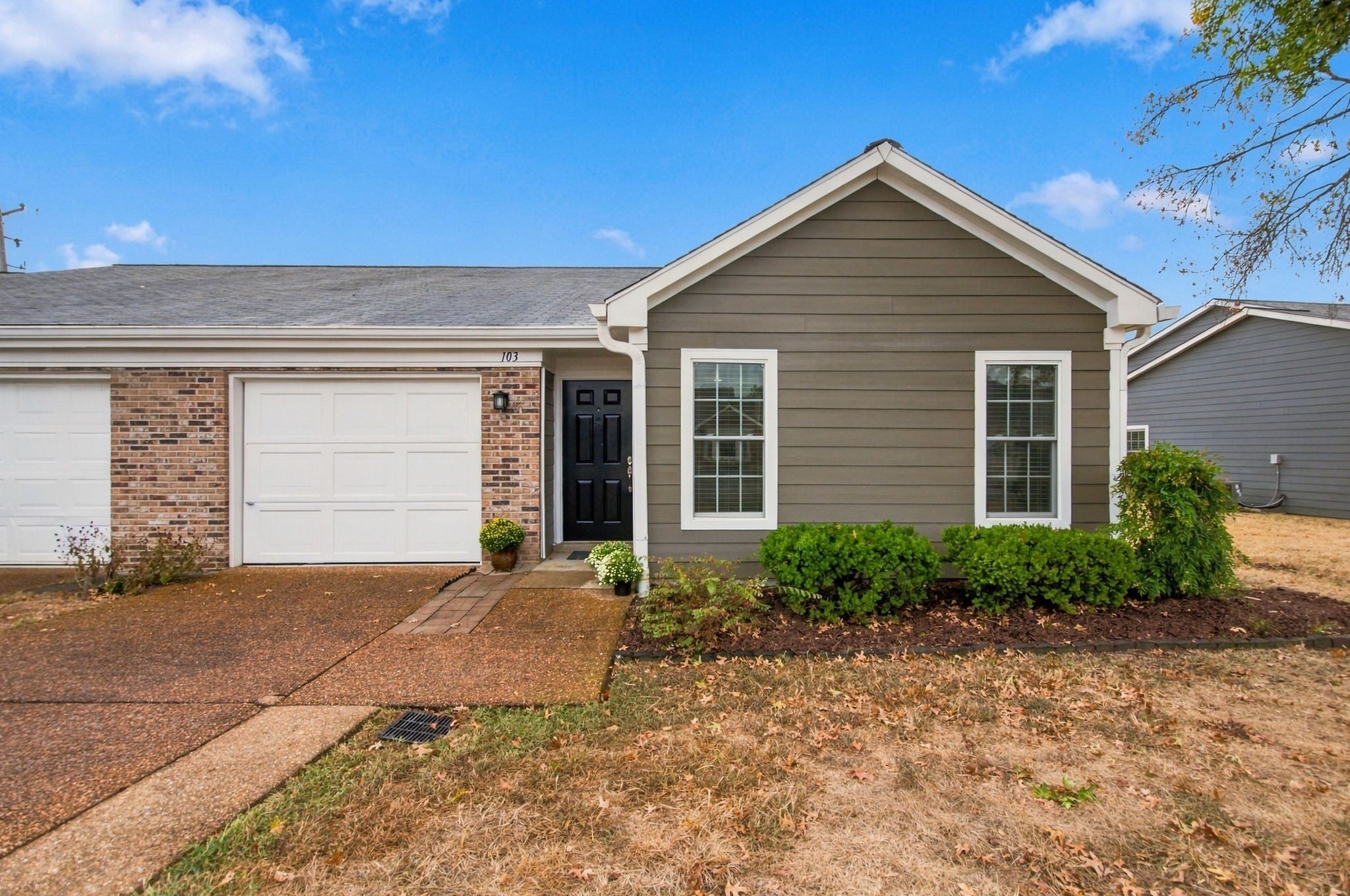 2-bed listing at 103 Cloister Dr, Nashville