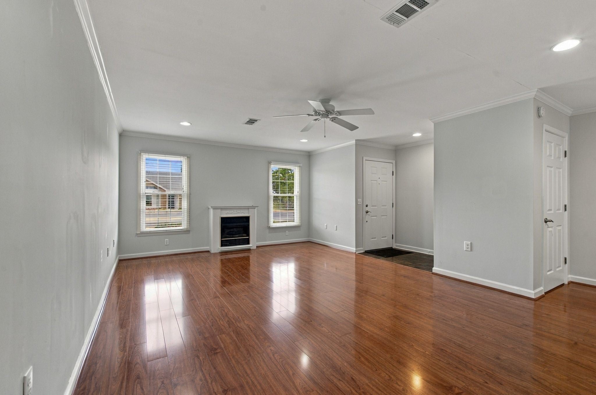 103 Cloister Dr