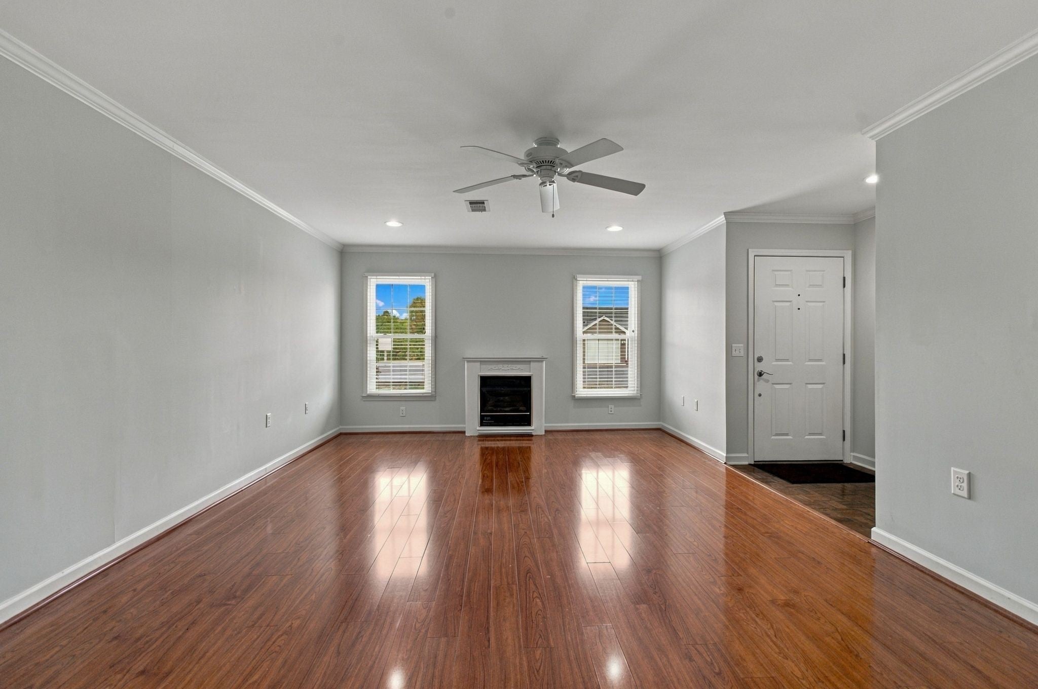 103 Cloister Dr