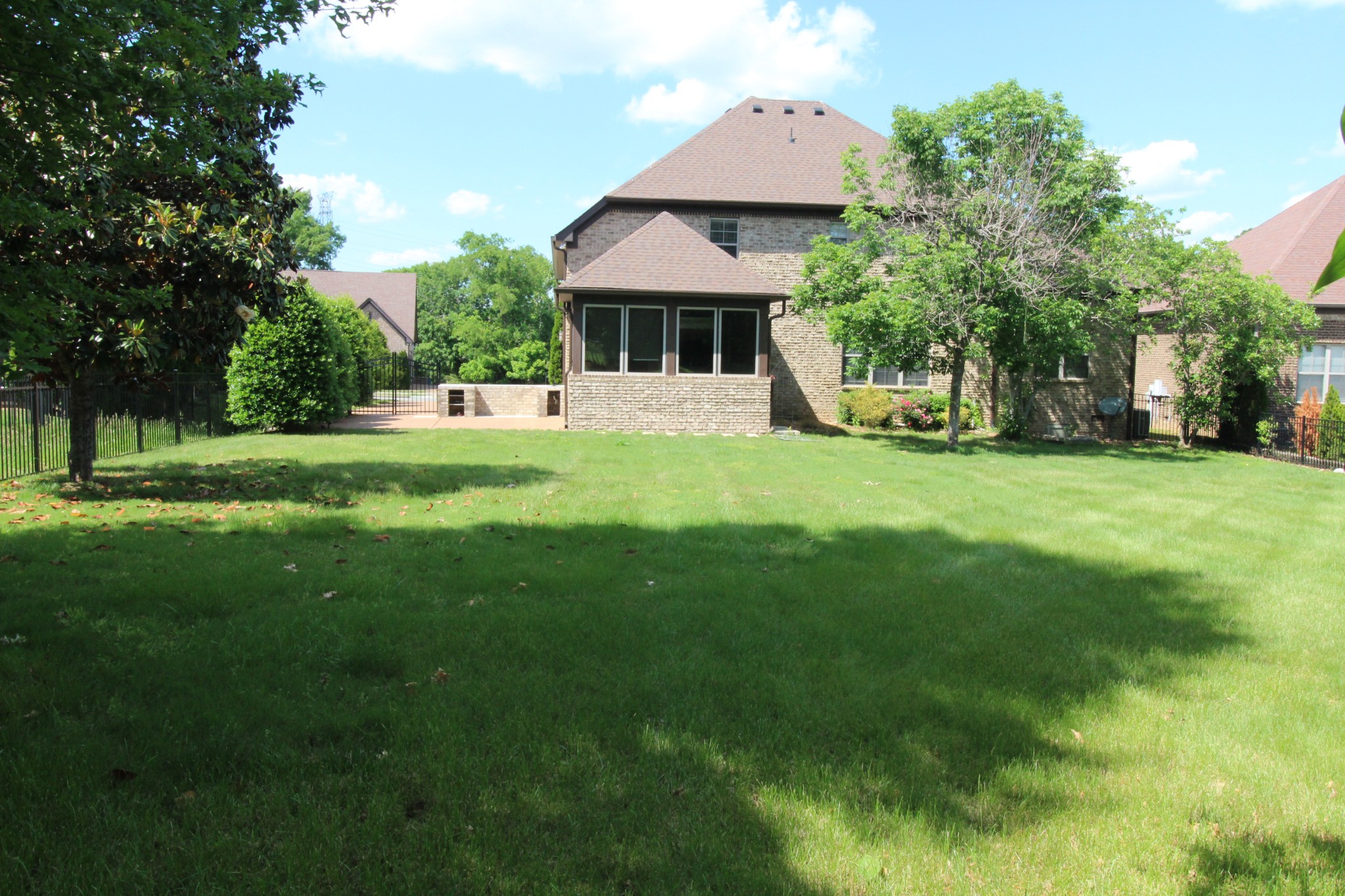 337 Crooked Creek Ln