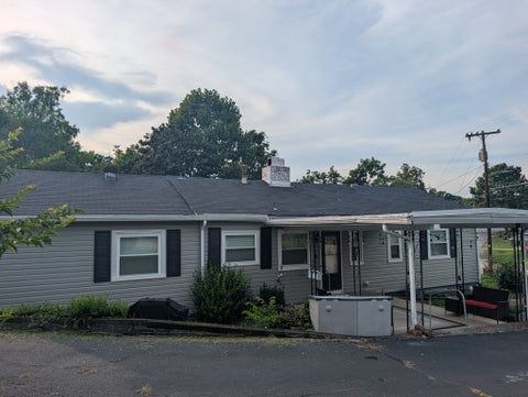 Photo of 341 Vermont Ave, Oak Ridge, TN 37830 (MLS # 3610057)