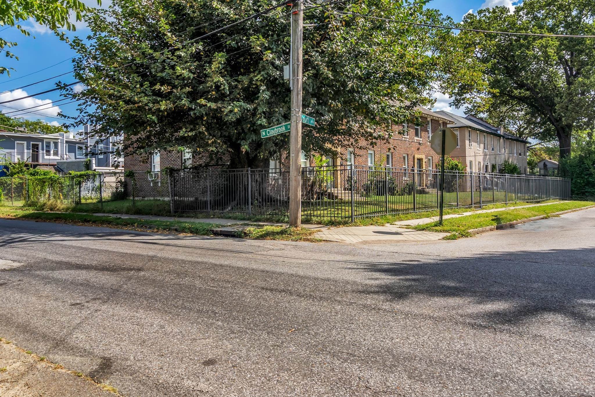 1292 COURT AVE