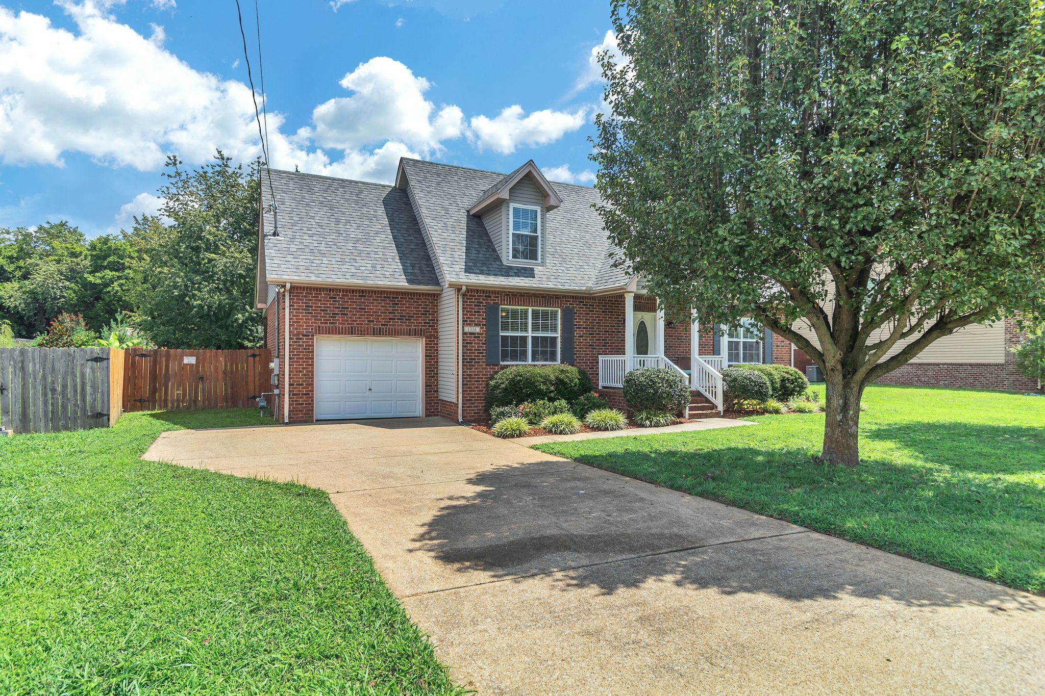 1316 Bolton Dr