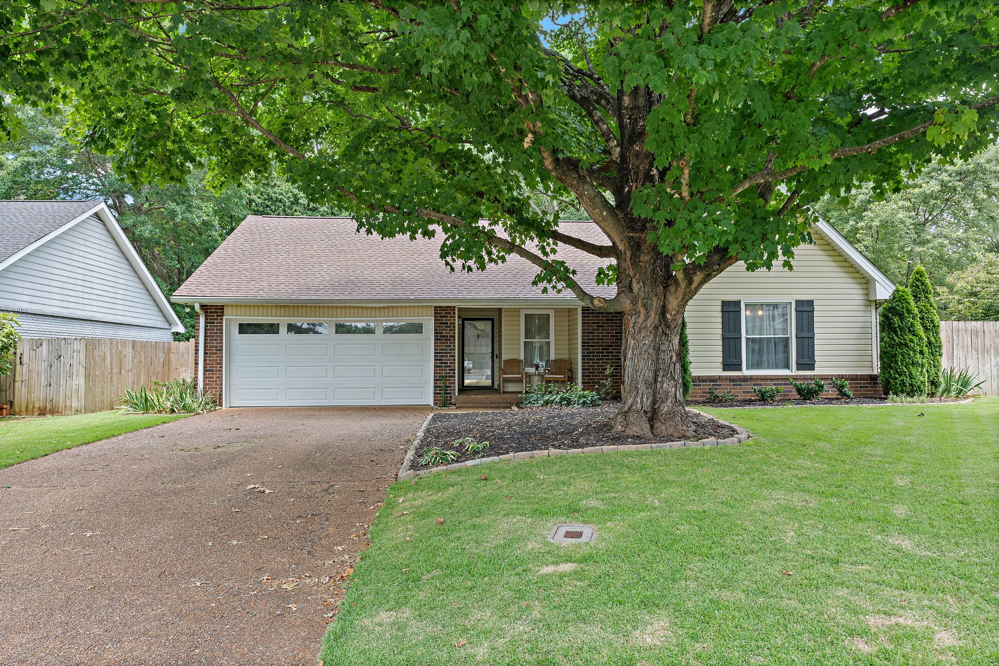 222 Julia Ct