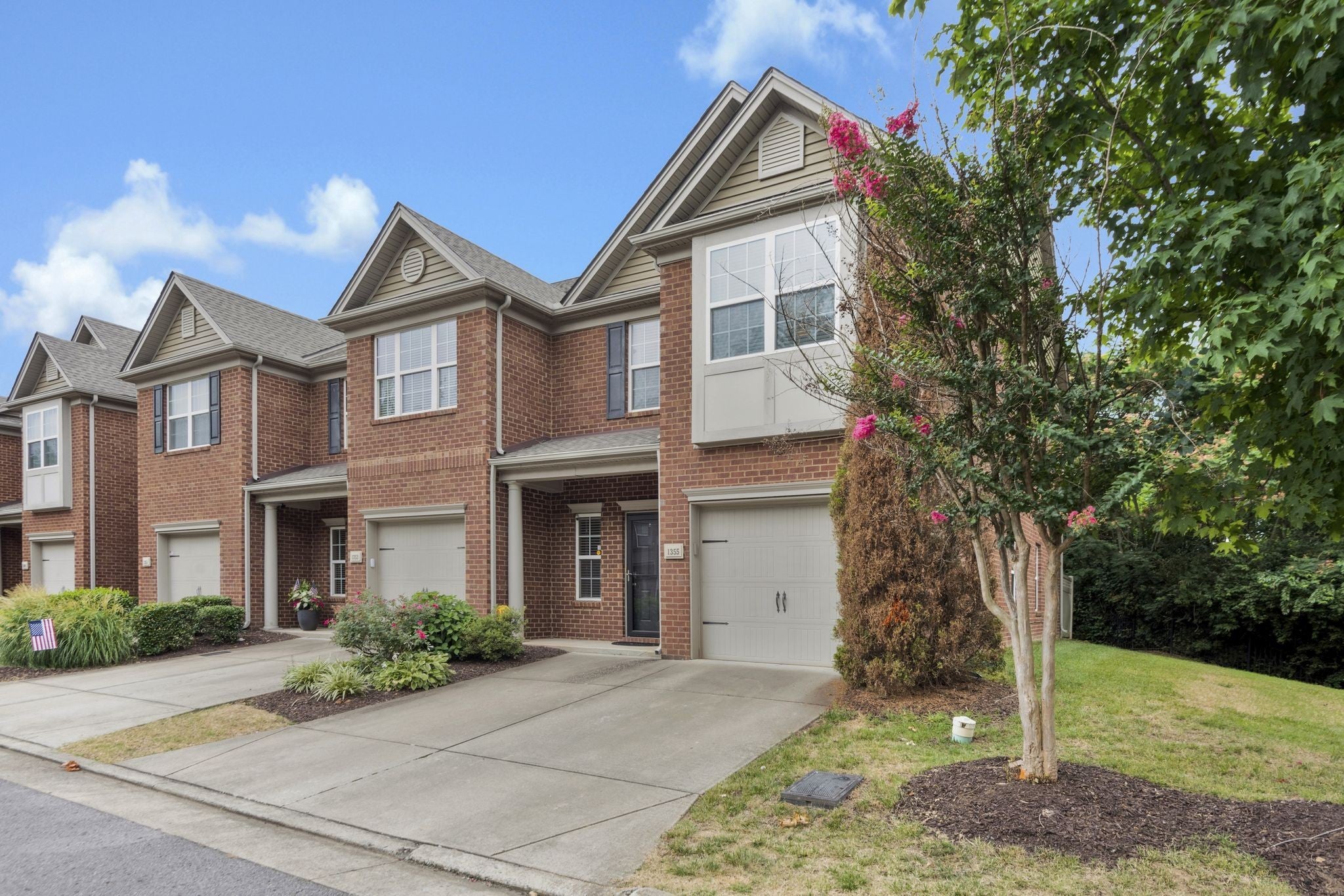 1355 Crown Point Pl, Nashville TN 37211 3-bed home, photo 3 of 33