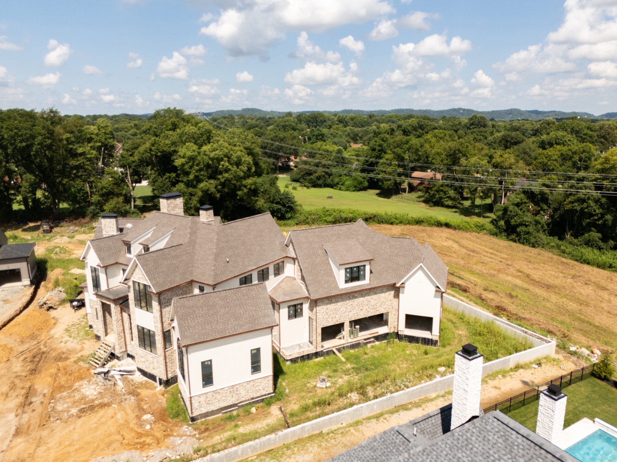 8102 Turning Point Dr