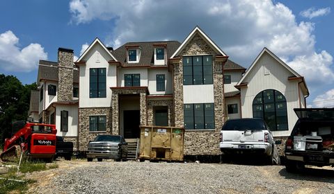 8102 Turning Point Dr Brentwood TN 37027