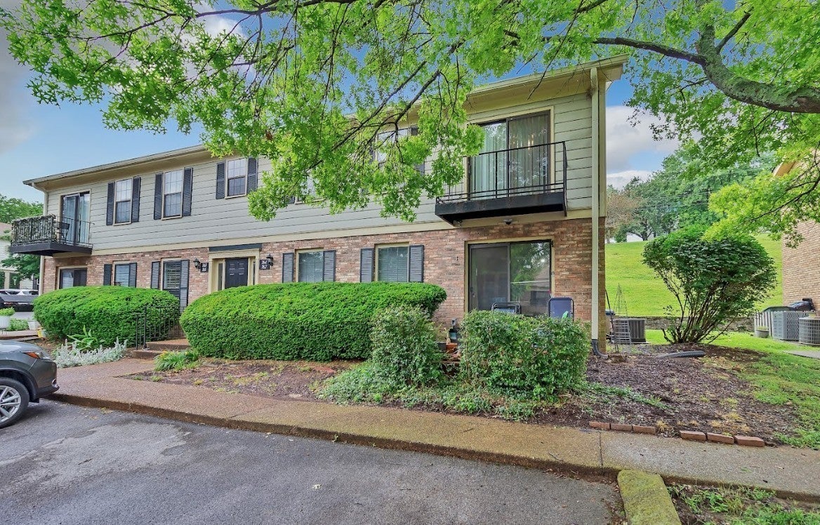 764 Fox Ridge Dr