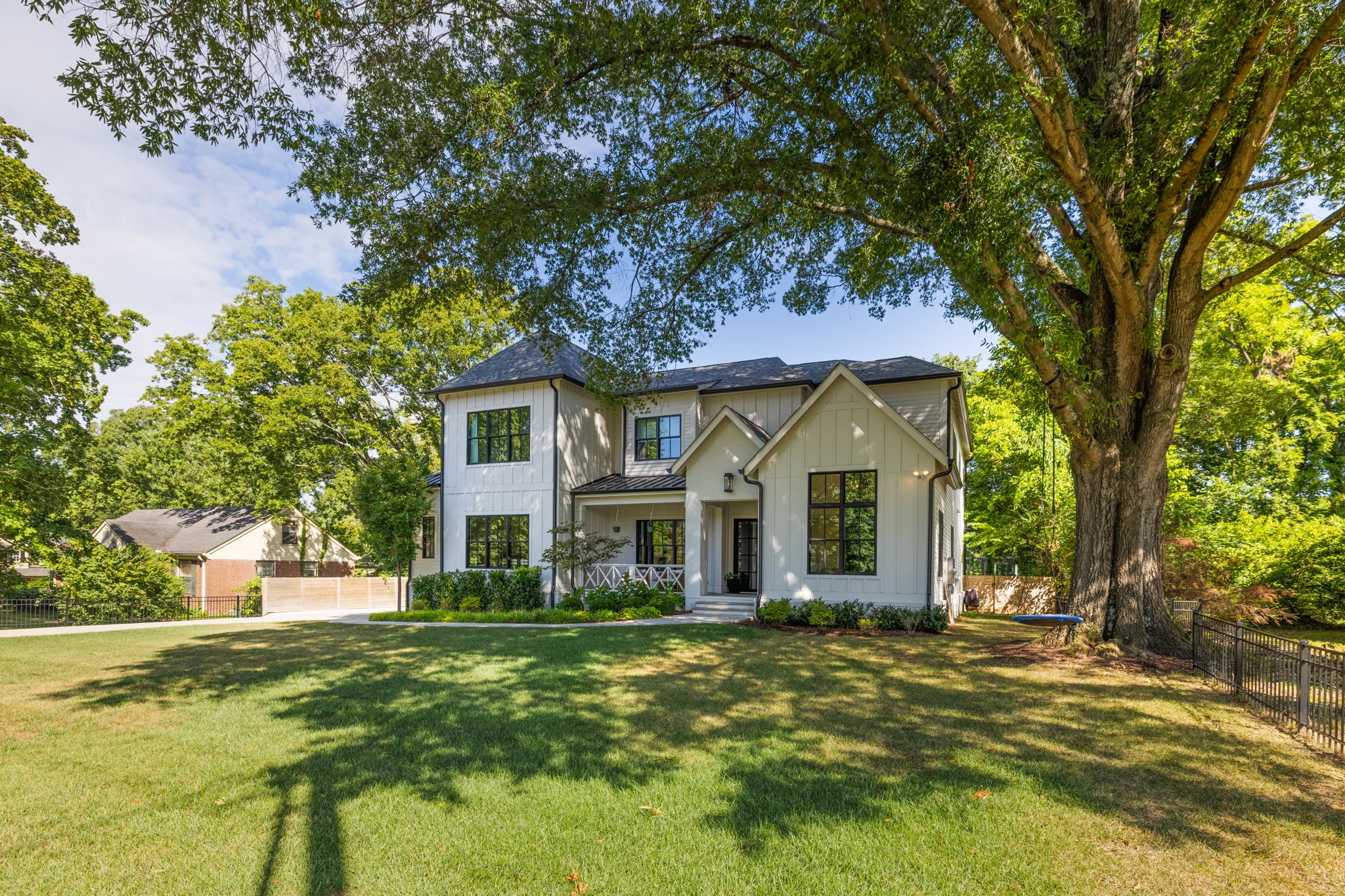 4125 Outer Dr