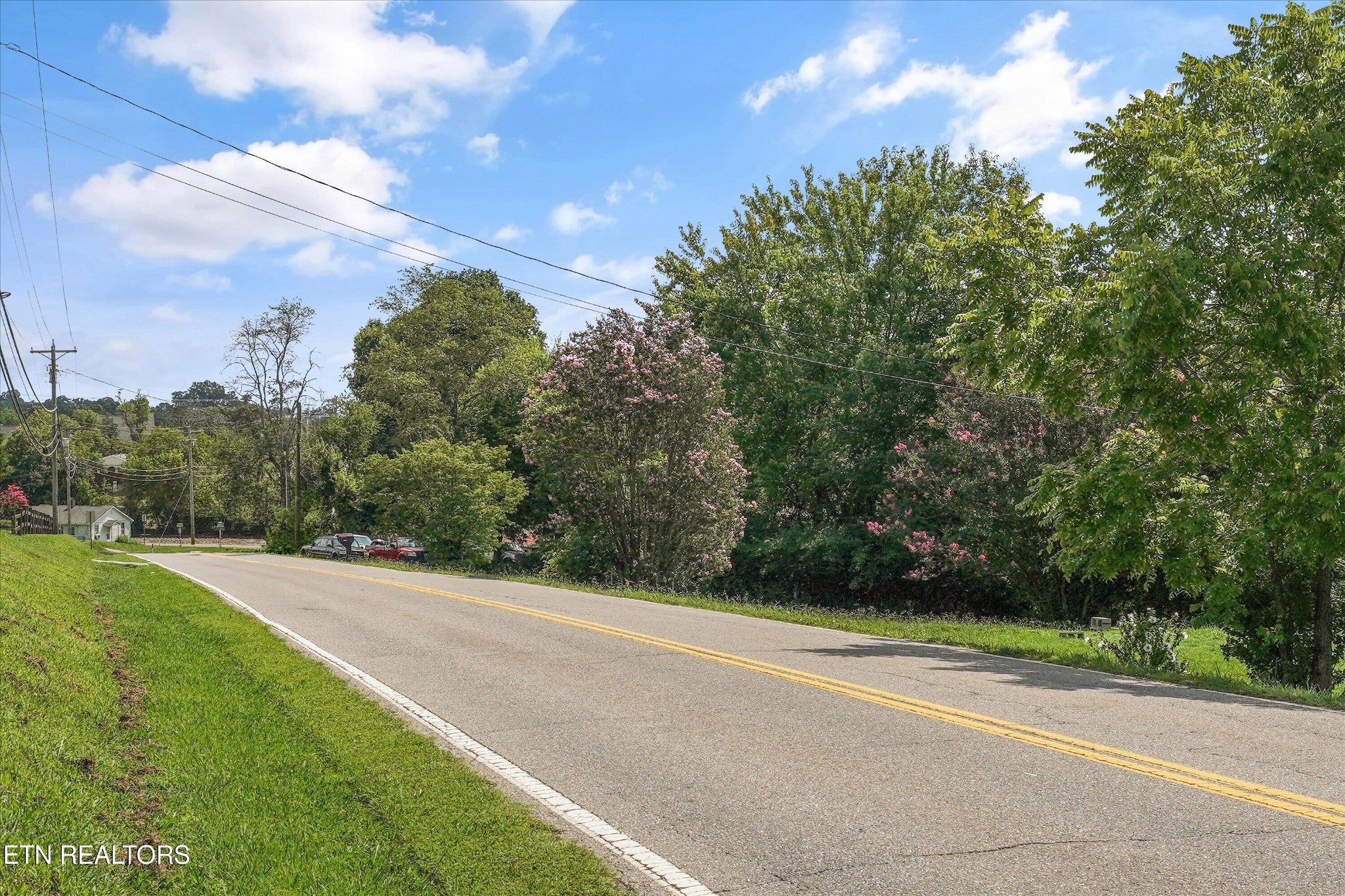 1229 W Hunt Rd