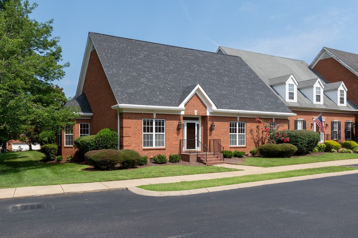 32 Wyndermere