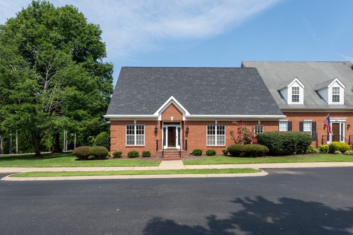 32 Wyndermere