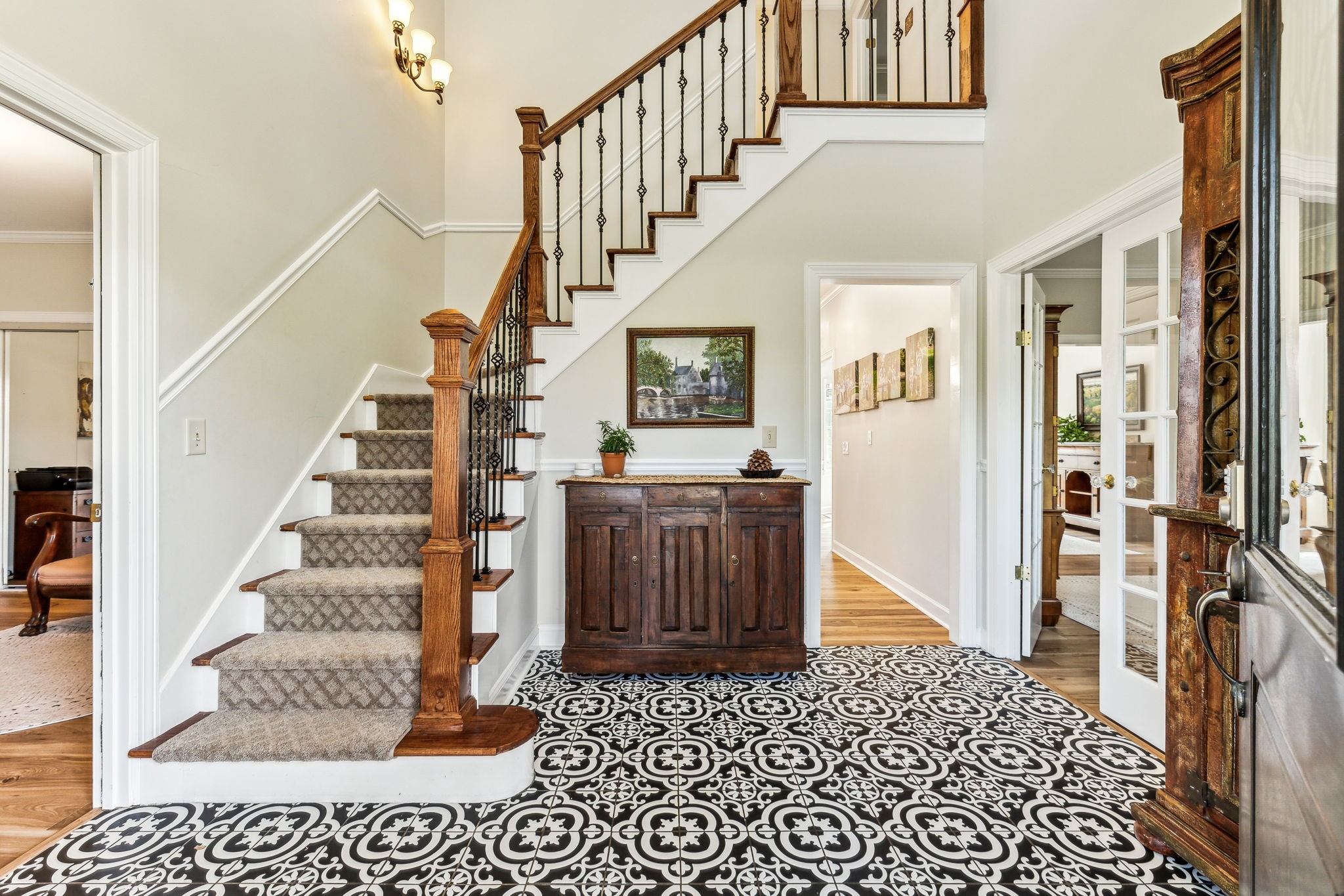 1132 Roseland Dr