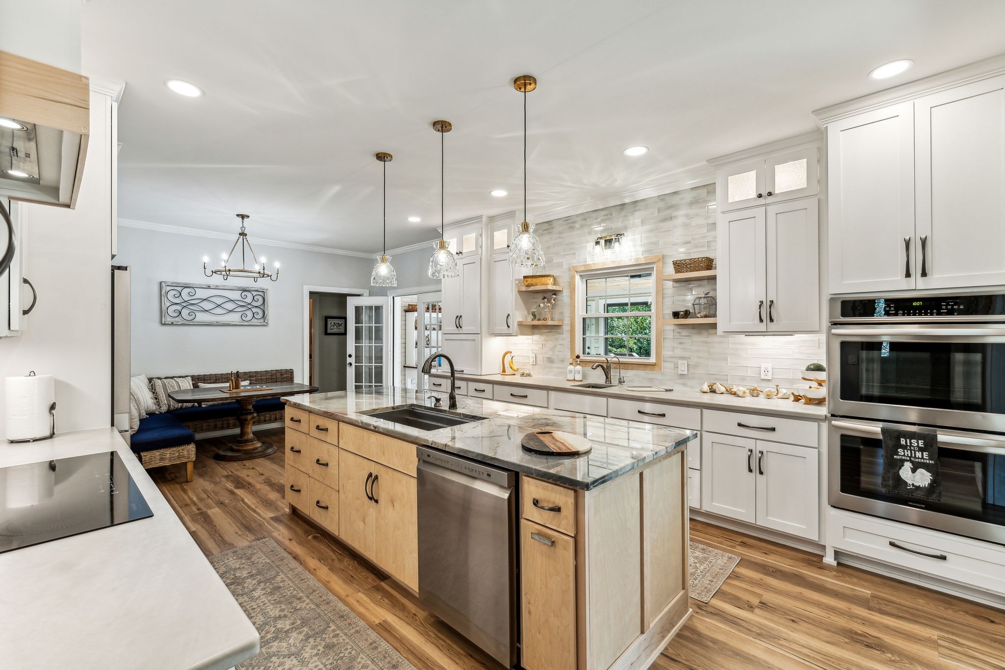 1132 Roseland Dr