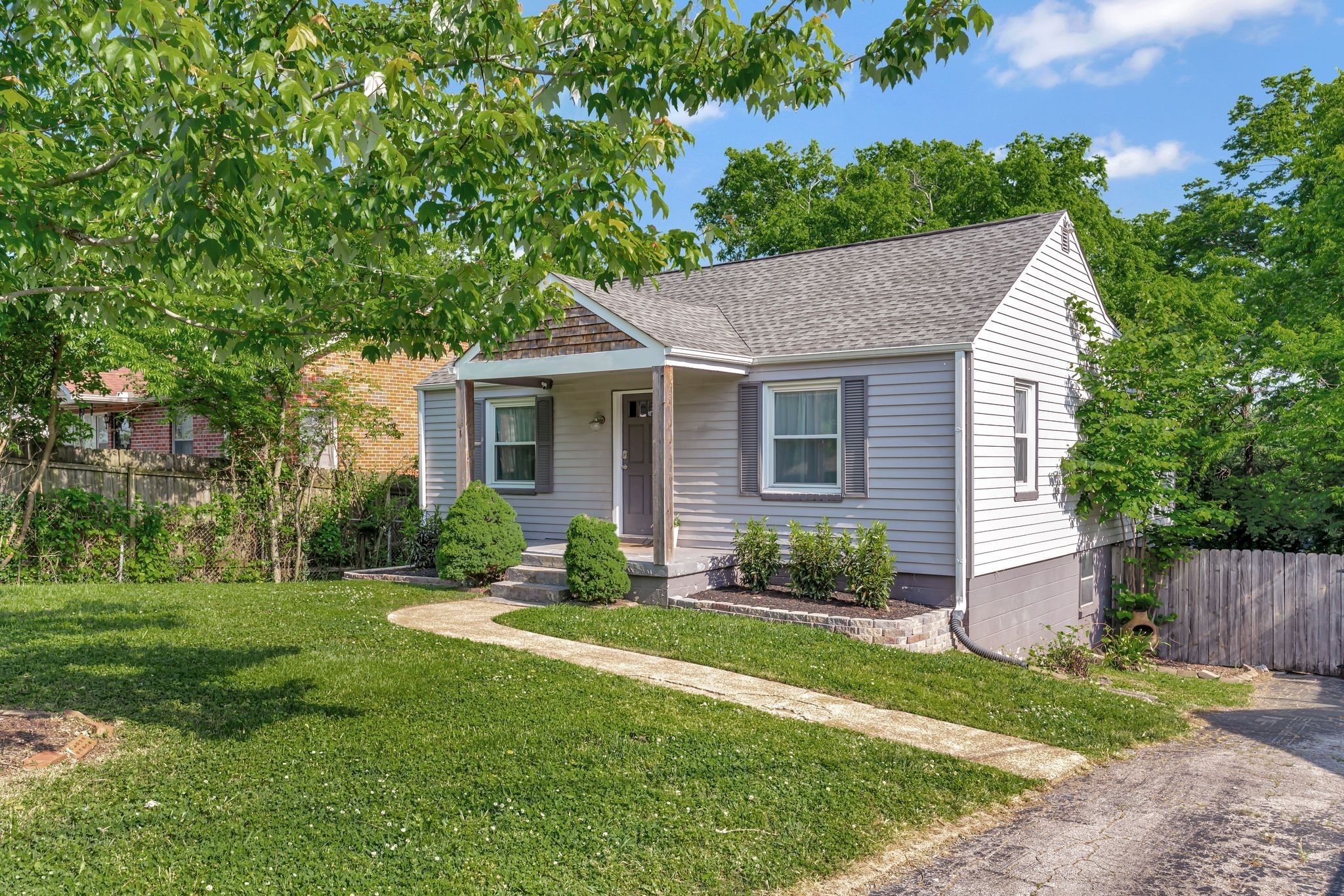 529 Wesley Ave