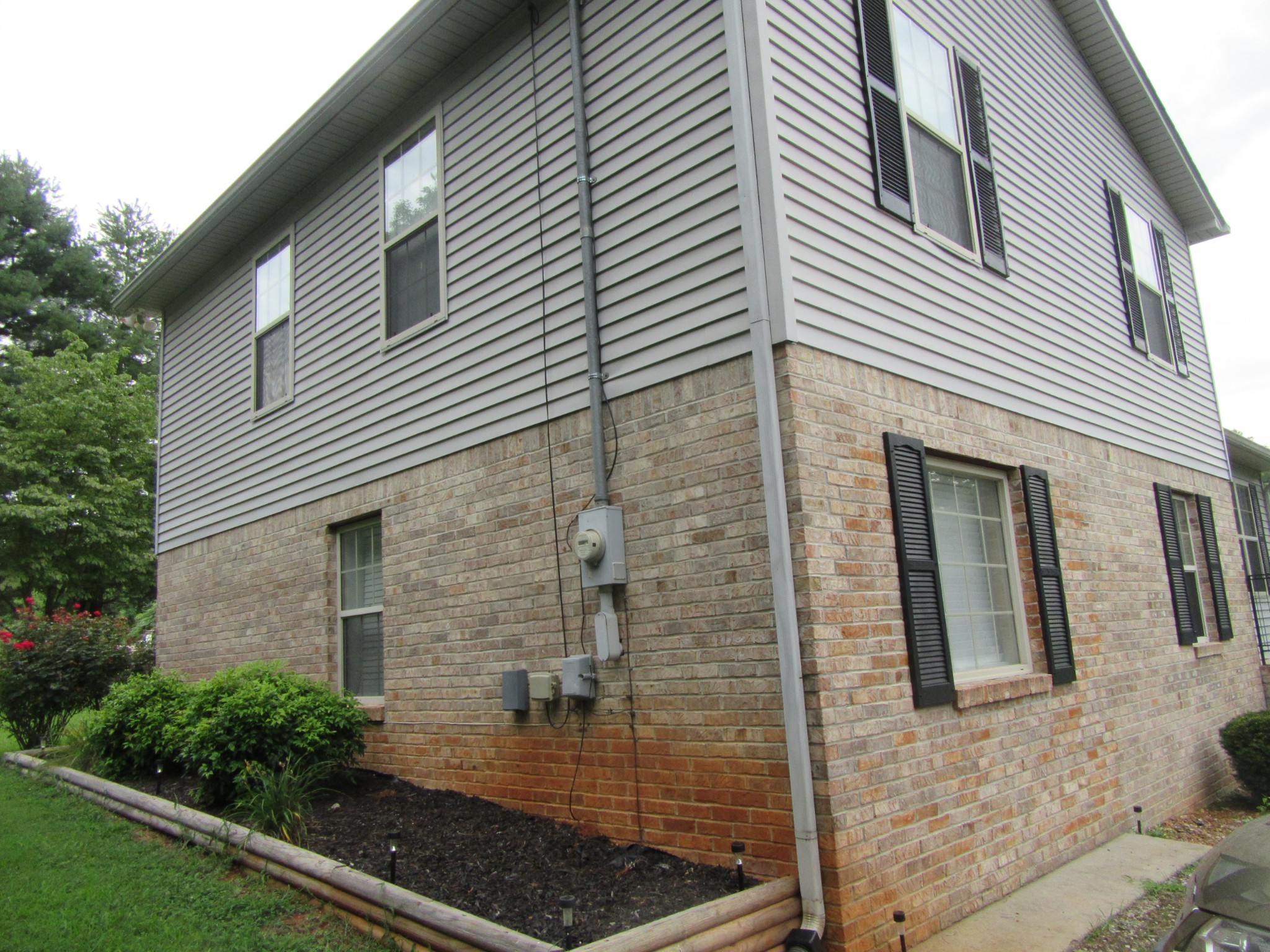 206 Homeward Ave